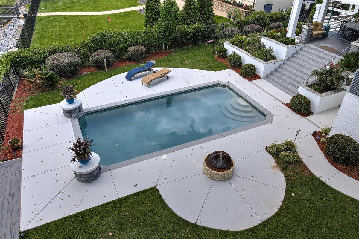 29 SAVANNAH RIVER Place