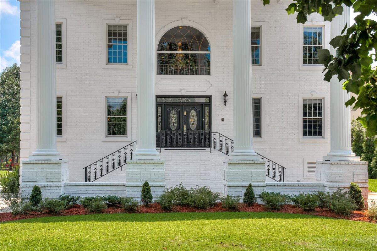 29 SAVANNAH RIVER Place