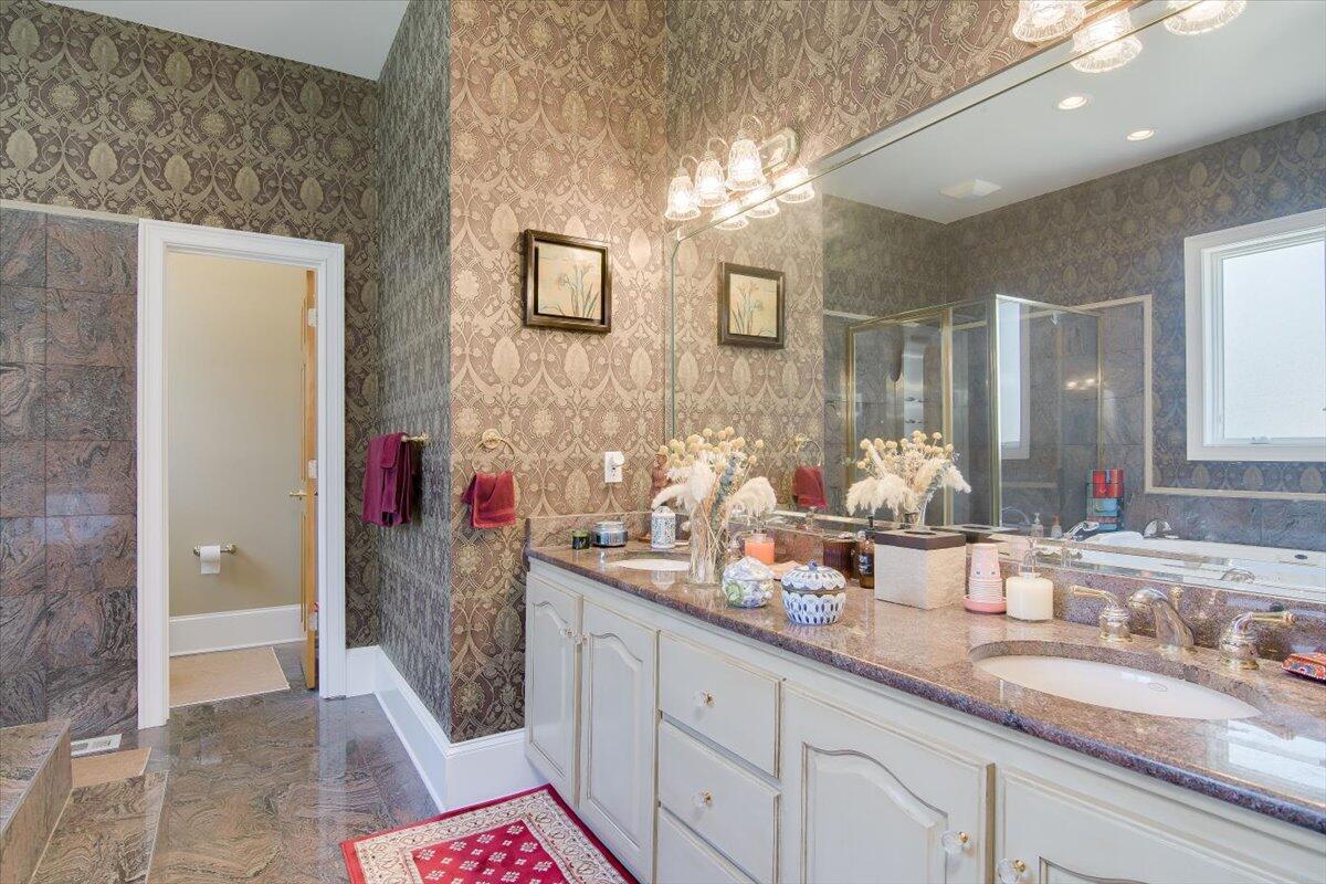 29 SAVANNAH RIVER Place