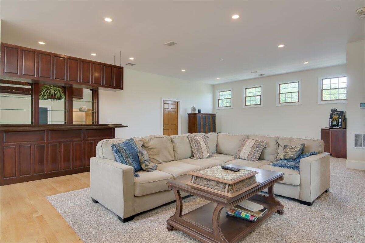 29 SAVANNAH RIVER Place