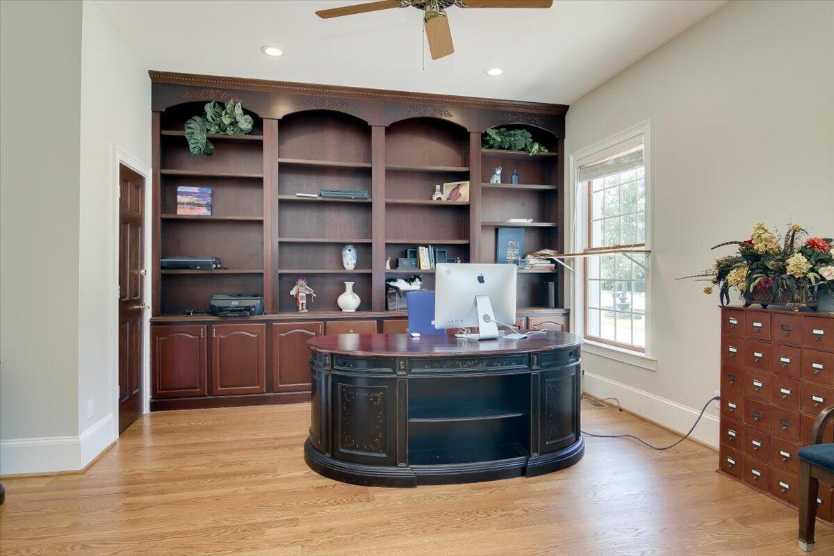 29 SAVANNAH RIVER Place