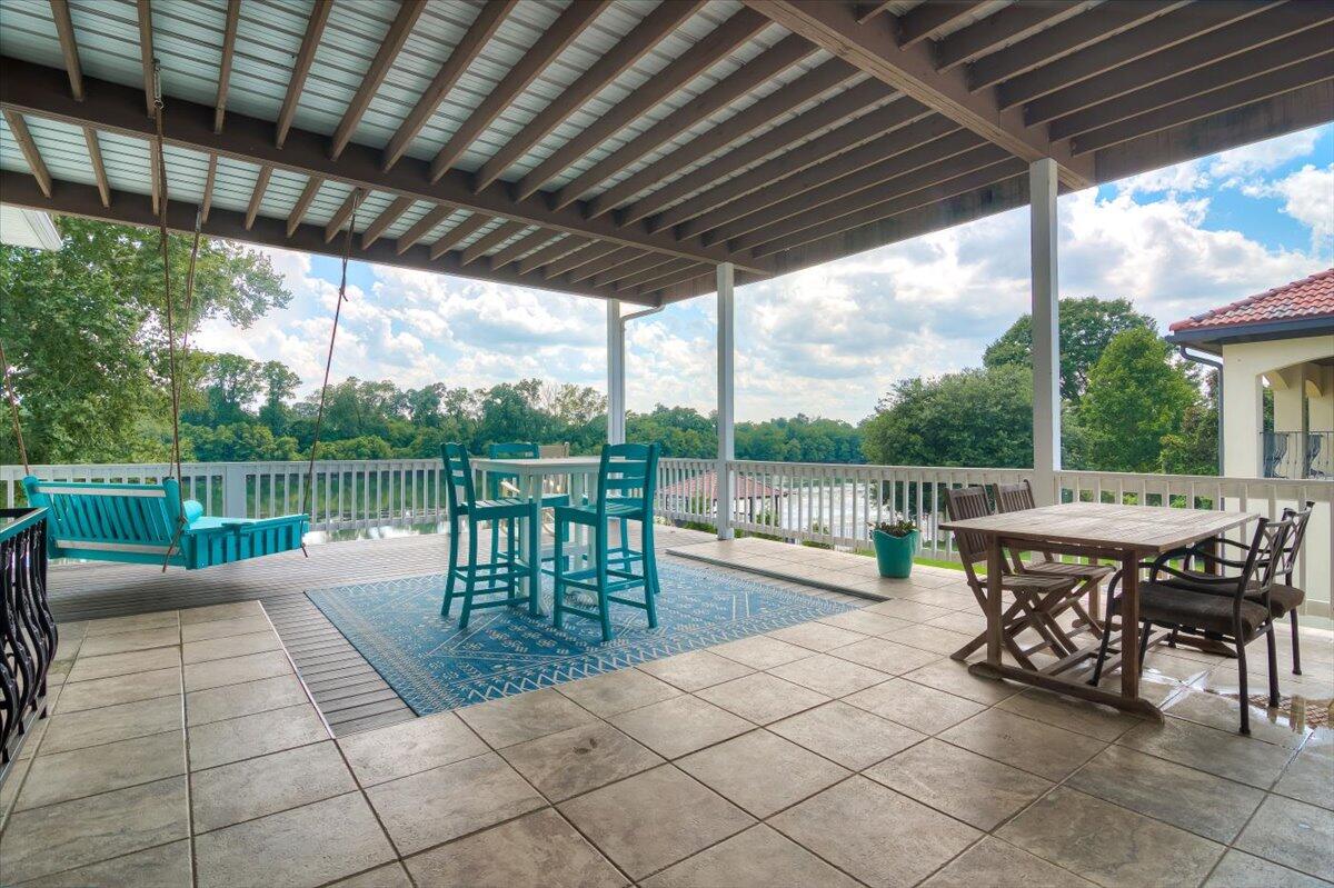 29 SAVANNAH RIVER Place