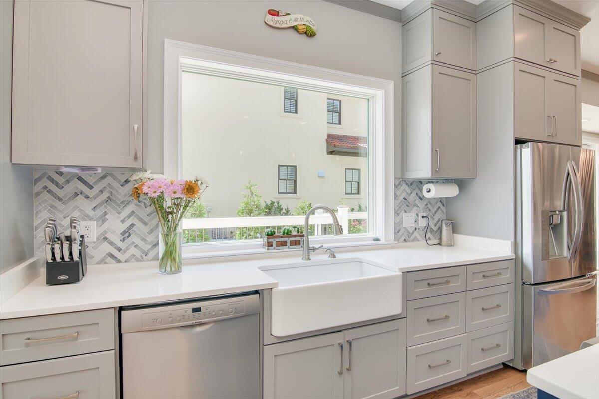 29 SAVANNAH RIVER Place