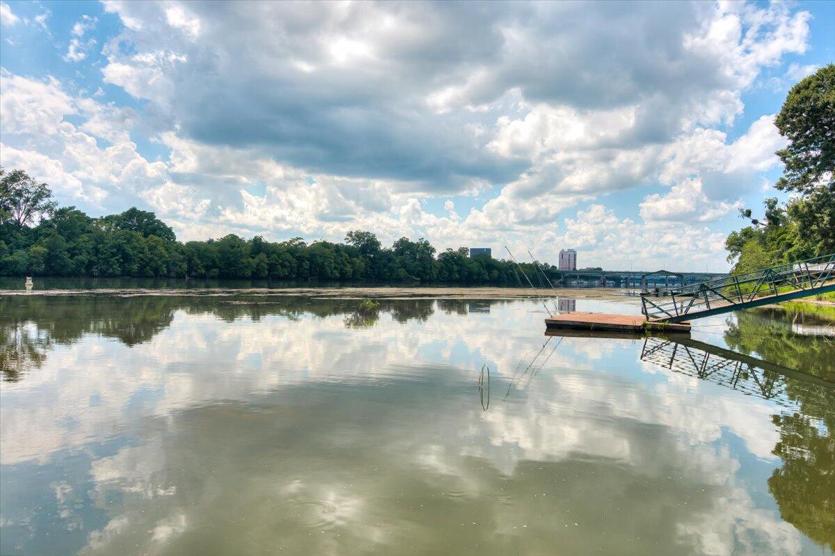 29 SAVANNAH RIVER Place