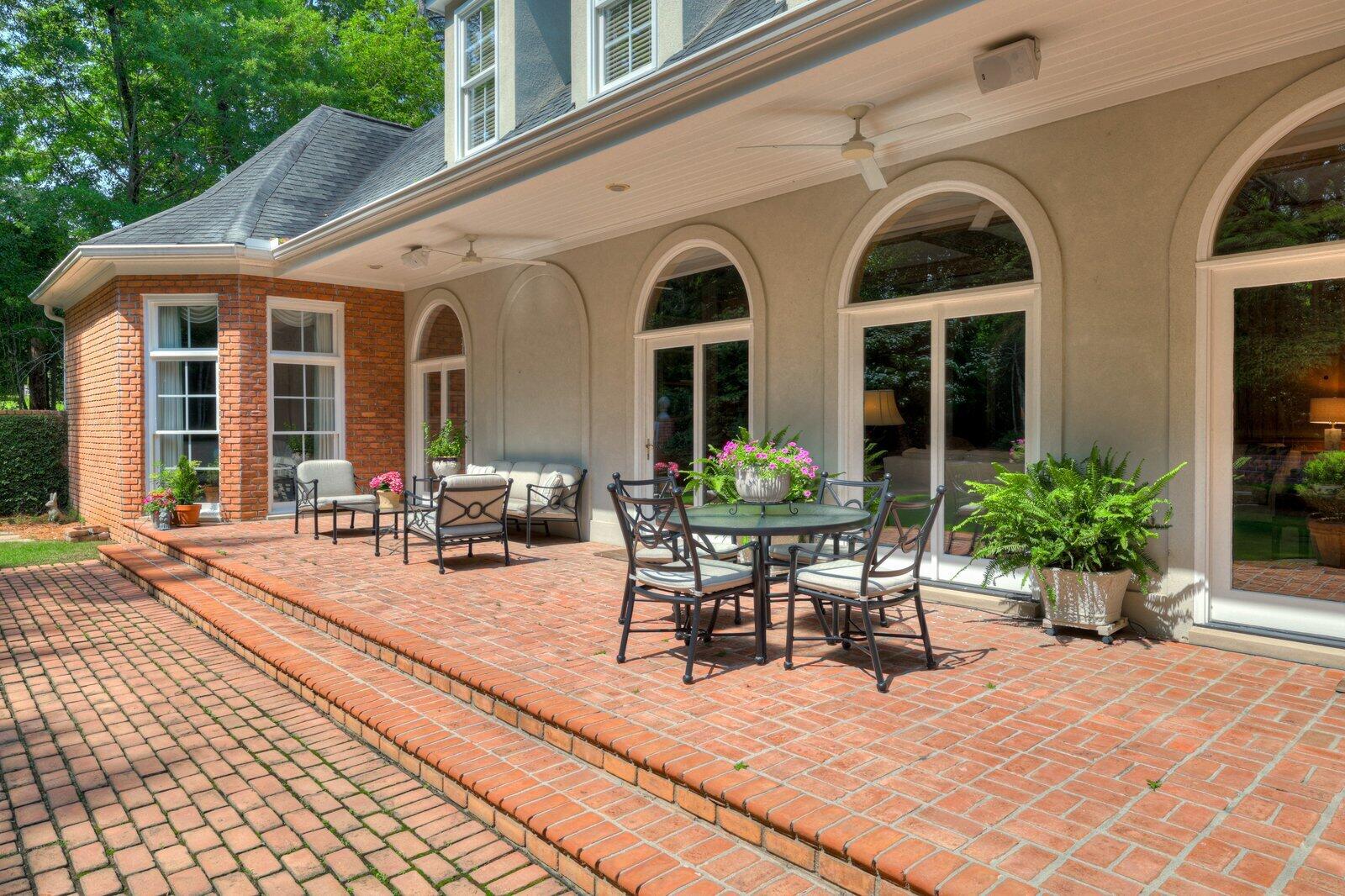 3518 LAKESTONE Court