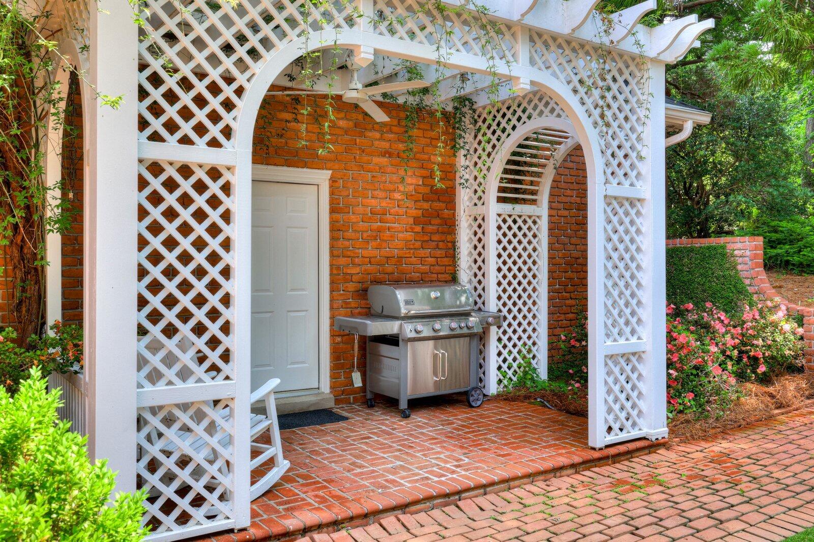 3518 LAKESTONE Court