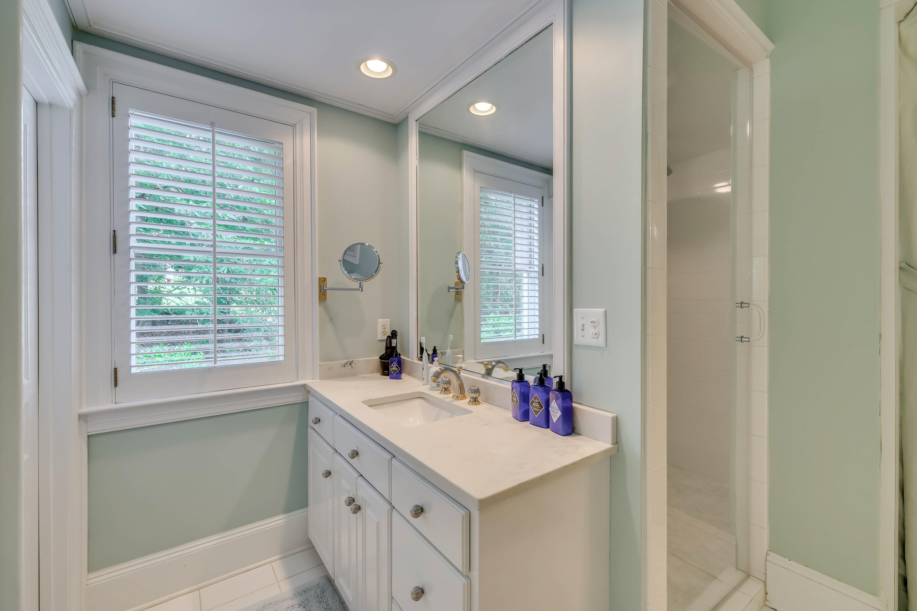 3518 LAKESTONE Court