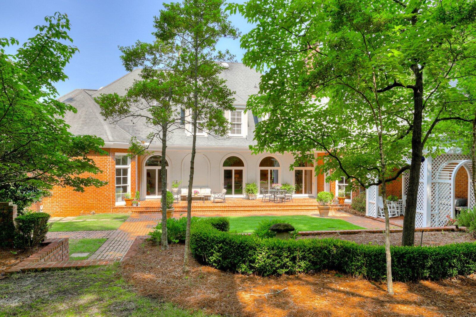 3518 LAKESTONE Court