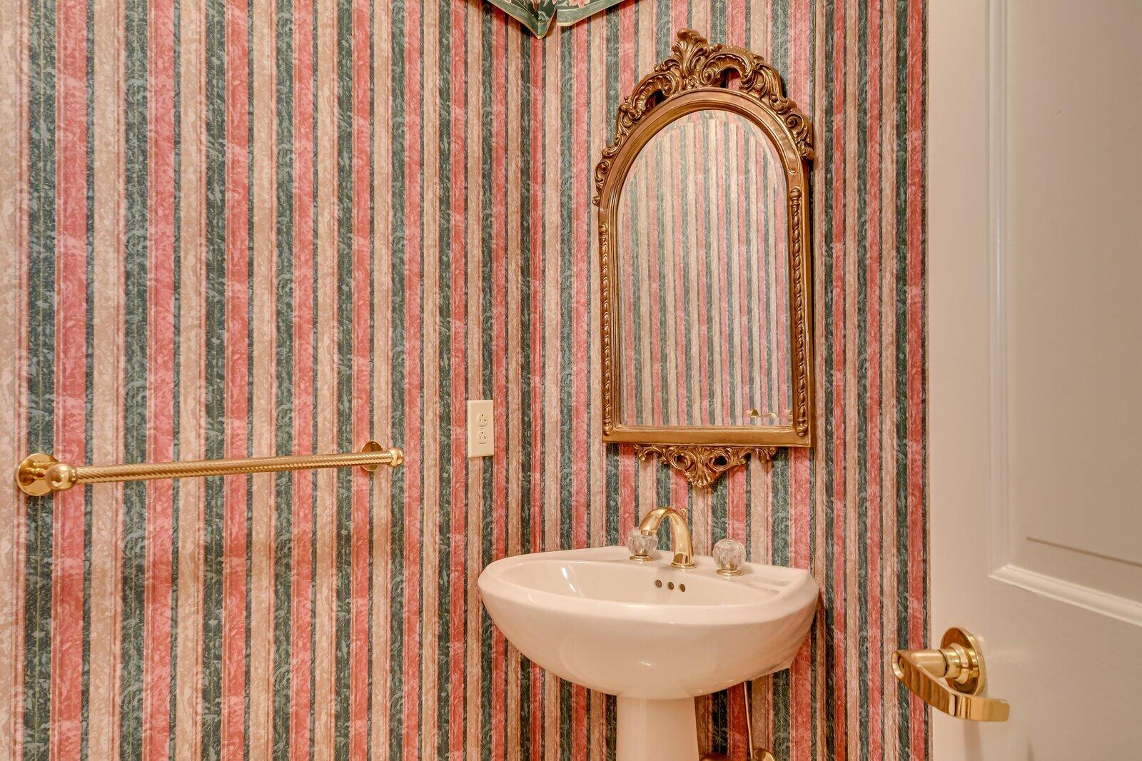 1 SEVENTH Street Unit: 1603