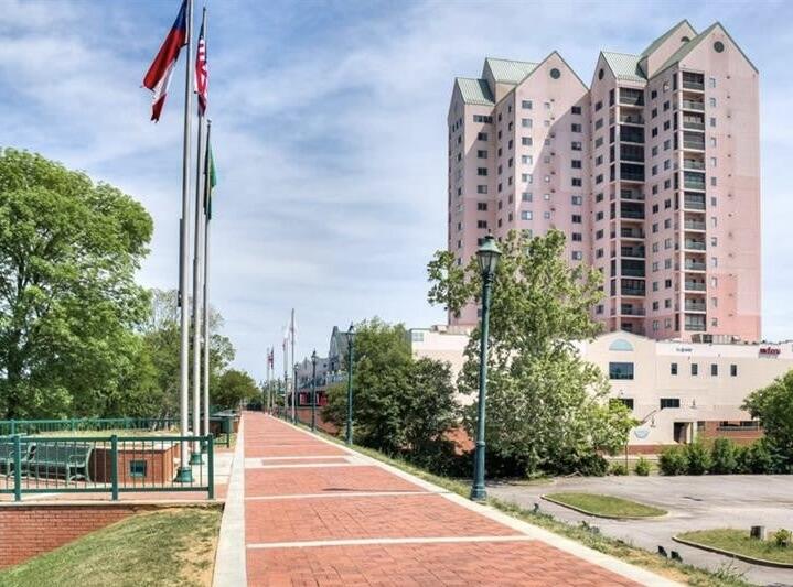 1 SEVENTH Street Unit: 1603