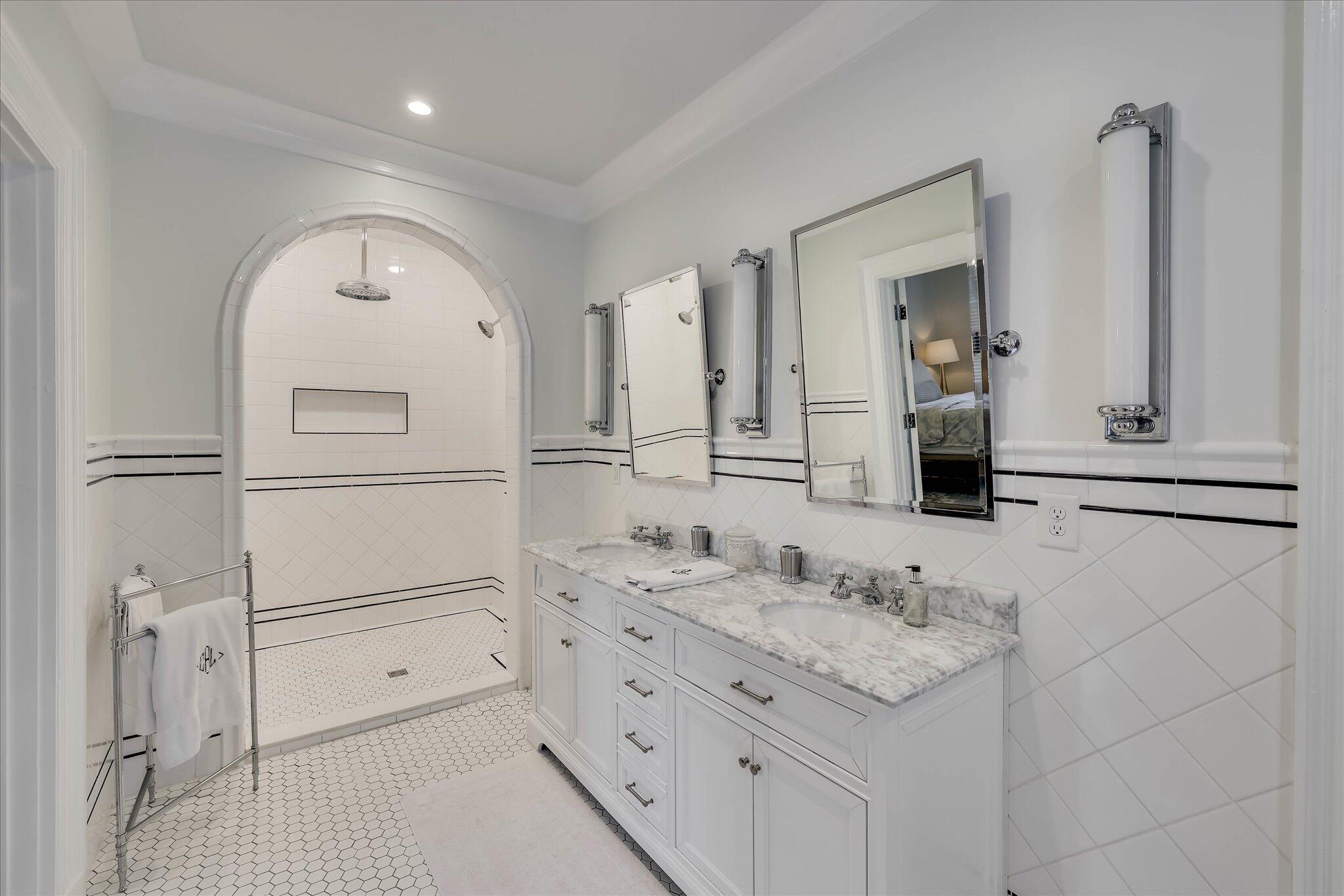 3406 W Richland Avenue