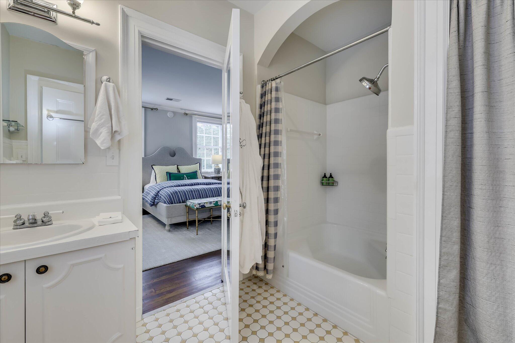 3406 W Richland Avenue