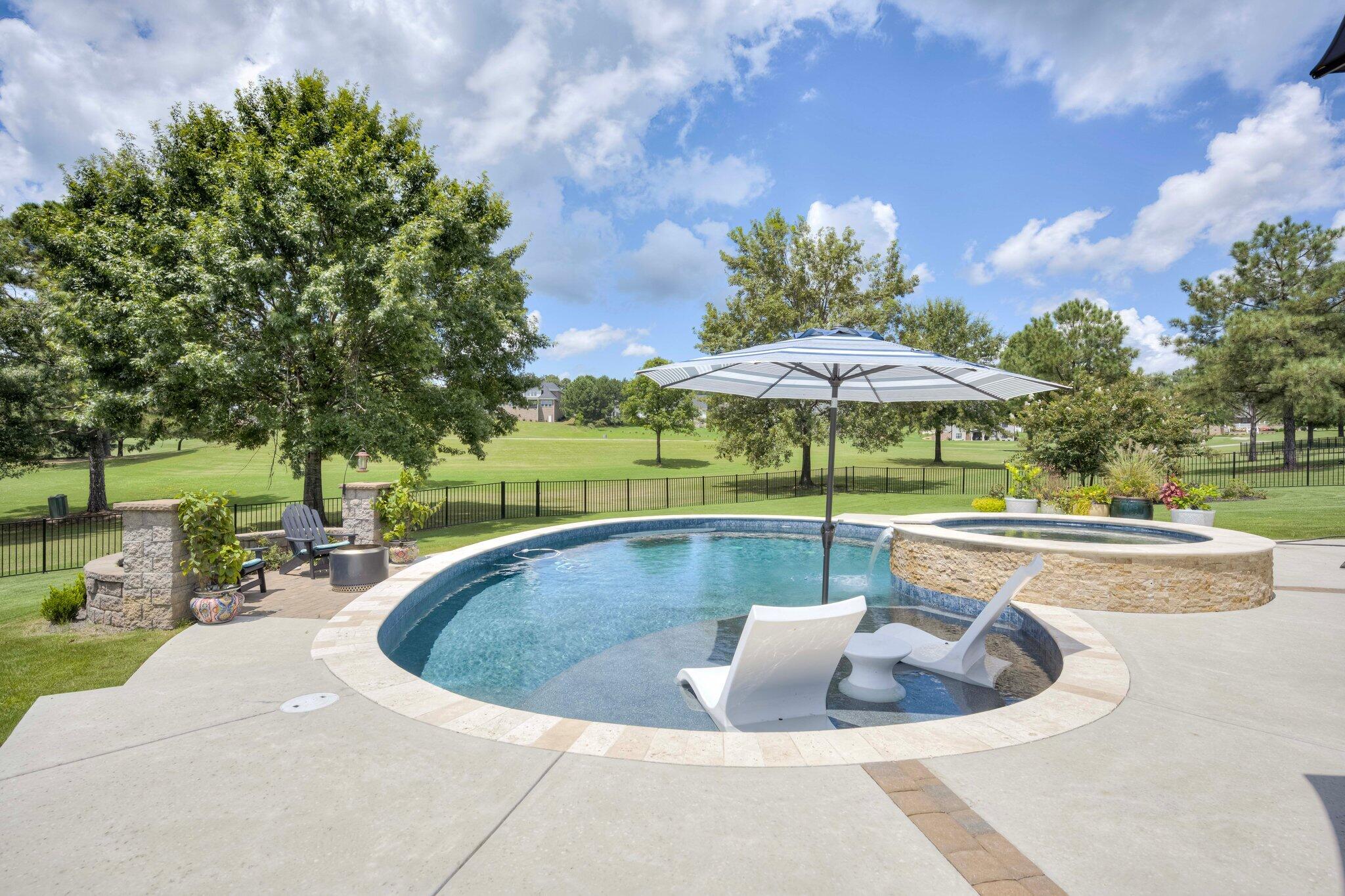 489 Revolutionary Way