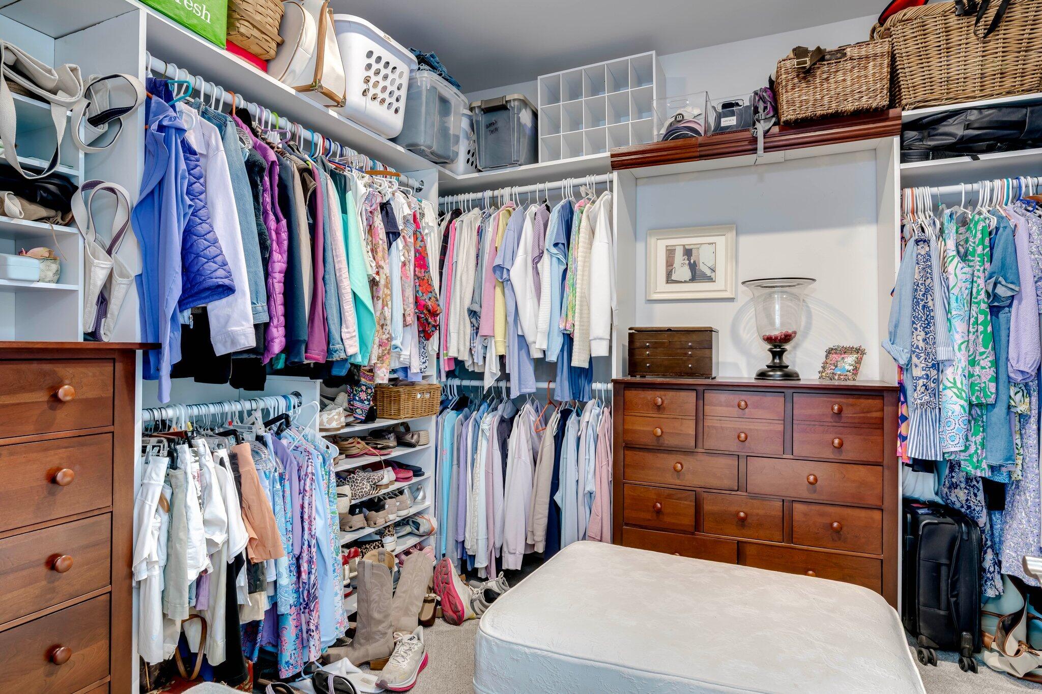 489 Revolutionary Way