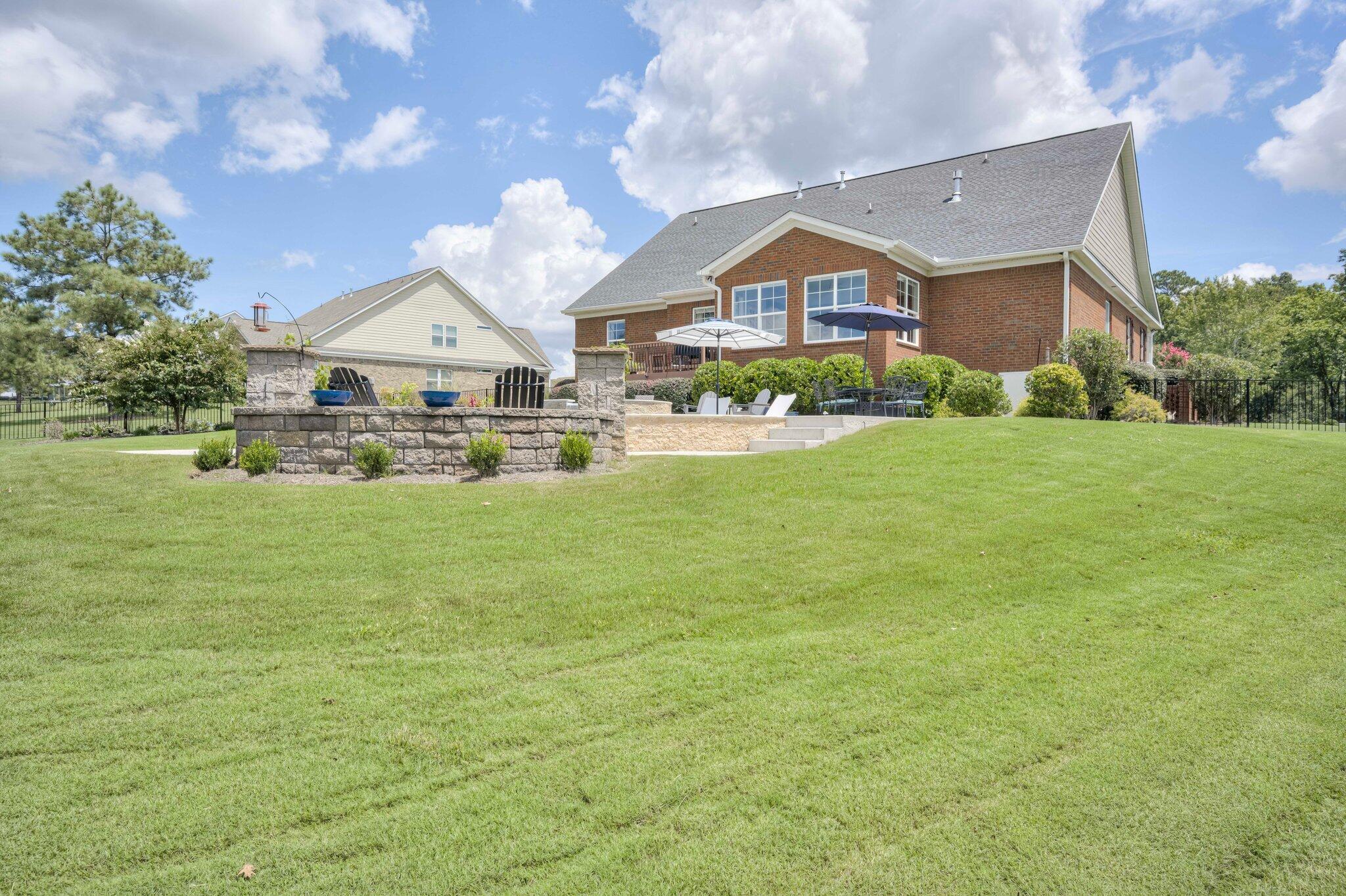 489 Revolutionary Way