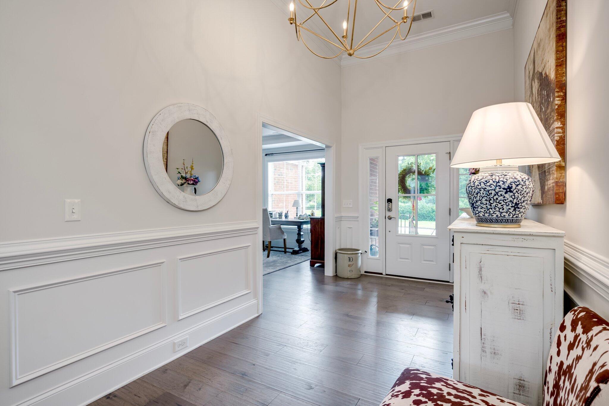 489 Revolutionary Way