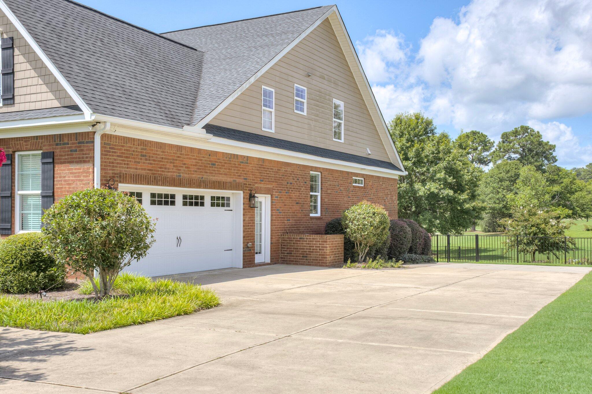 489 Revolutionary Way