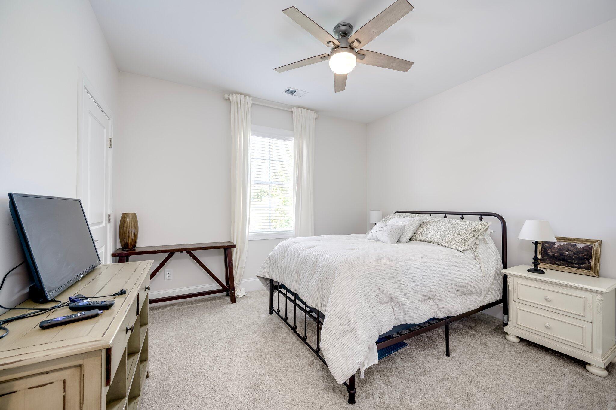 489 Revolutionary Way