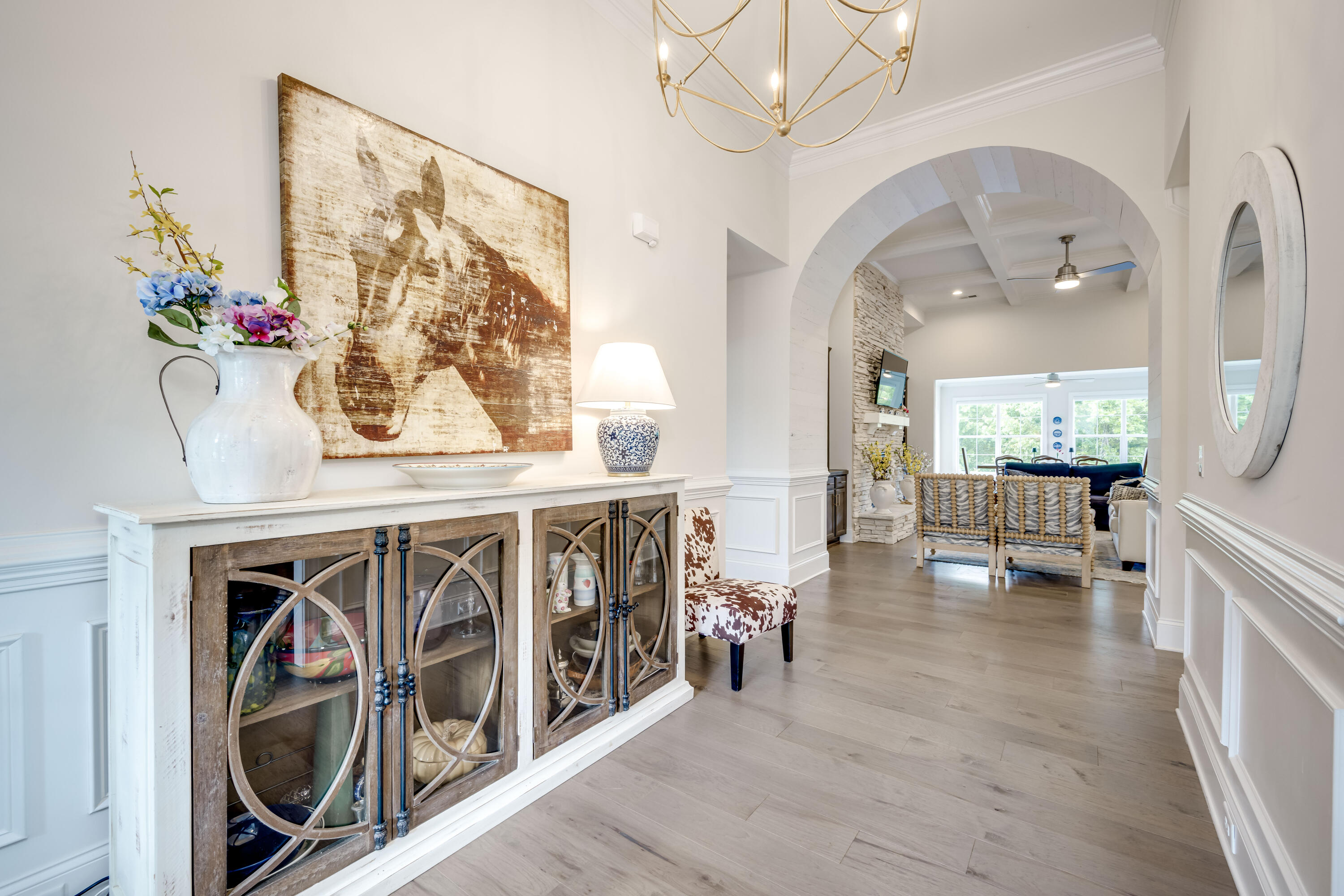 489 Revolutionary Way