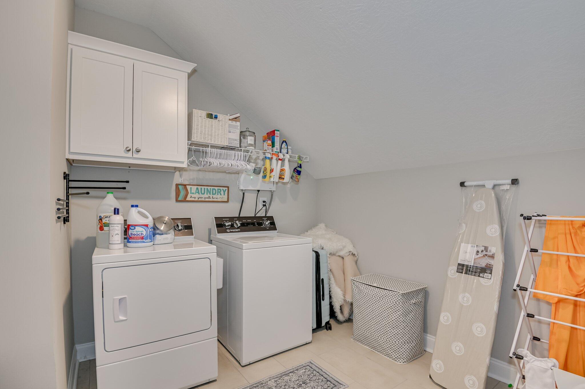 1045 Spotswood Circle