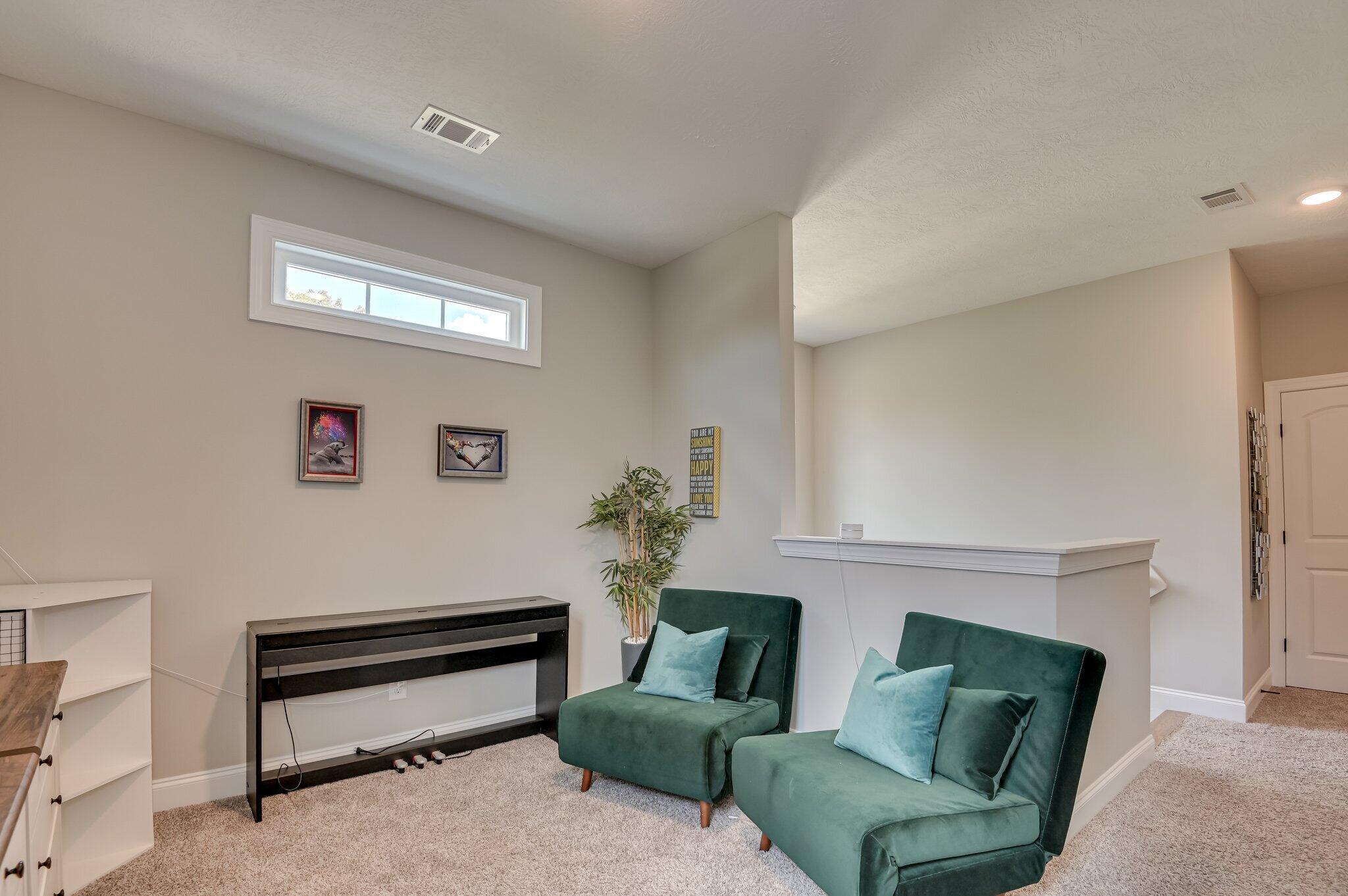 1045 Spotswood Circle