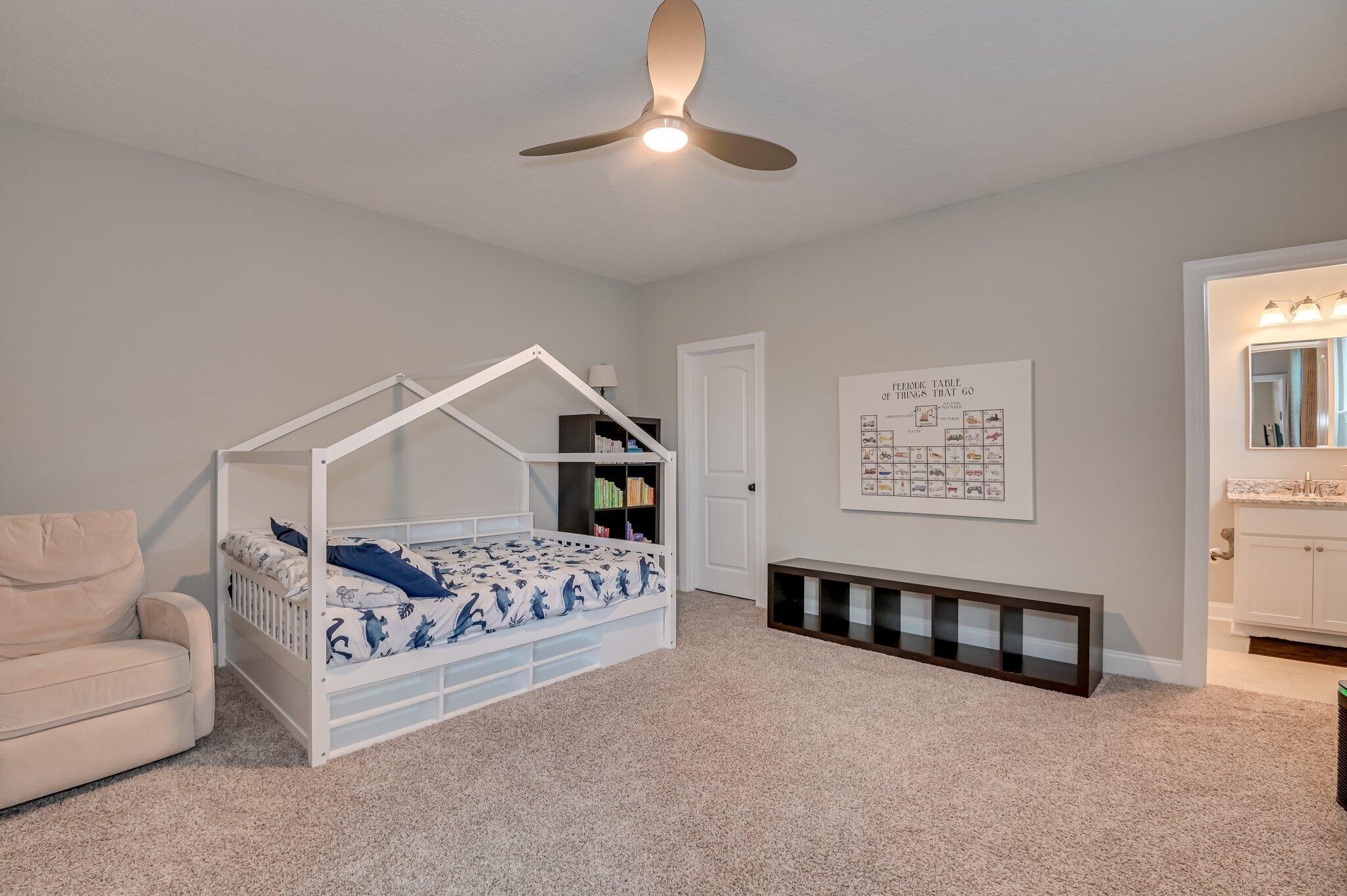 1045 Spotswood Circle