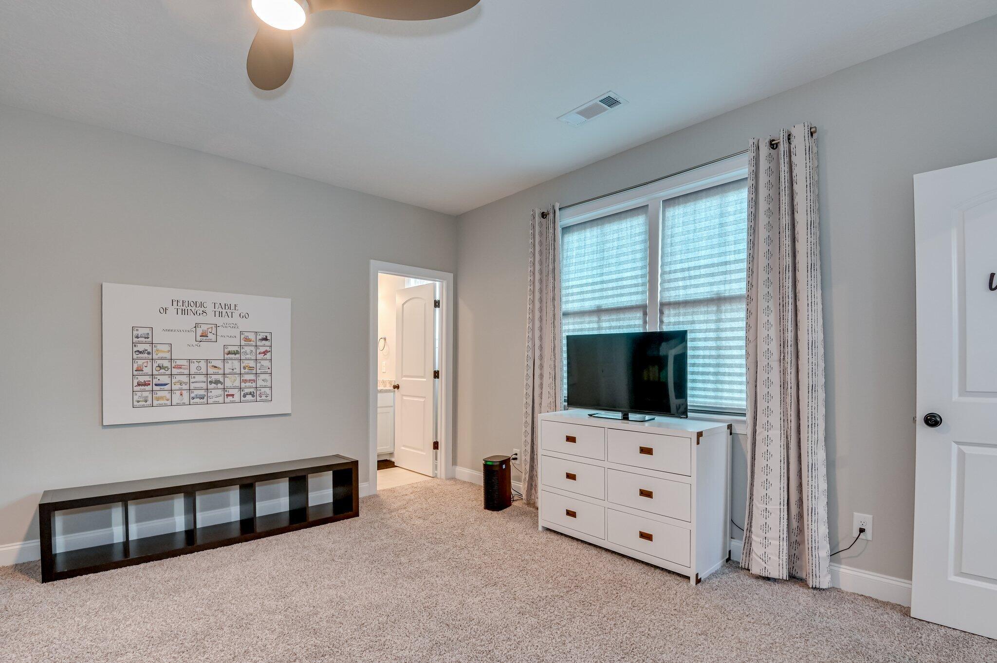 1045 Spotswood Circle