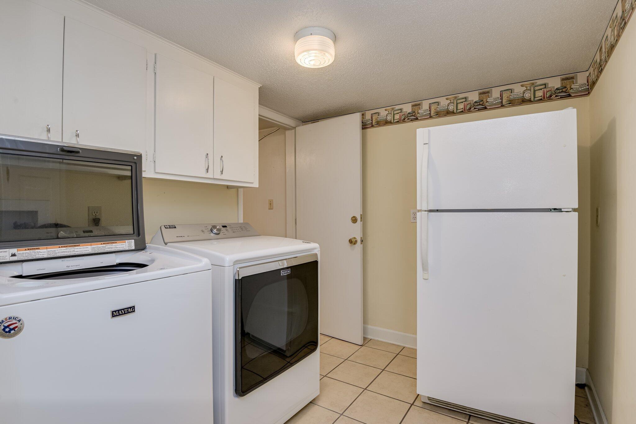 3545 Bellerive Circle