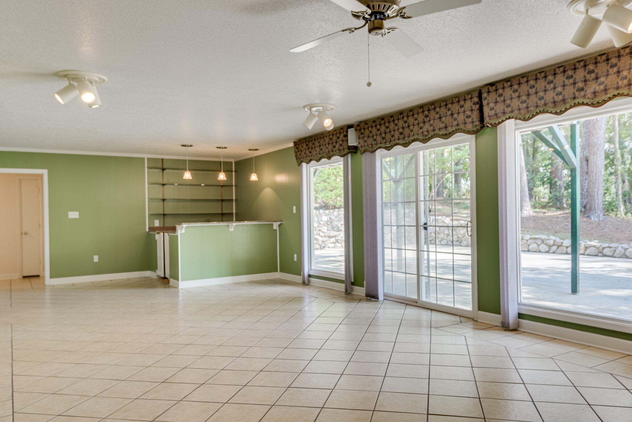 3545 Bellerive Circle