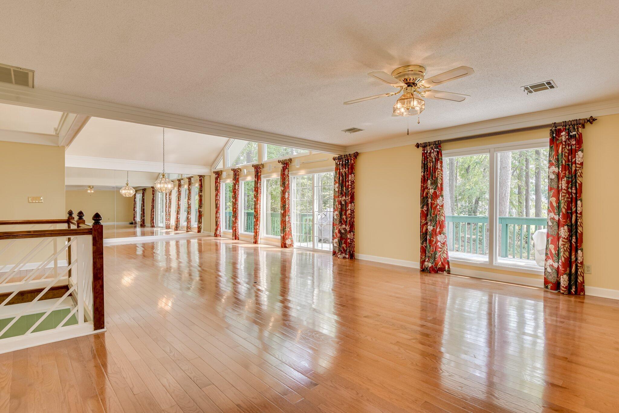 3545 Bellerive Circle