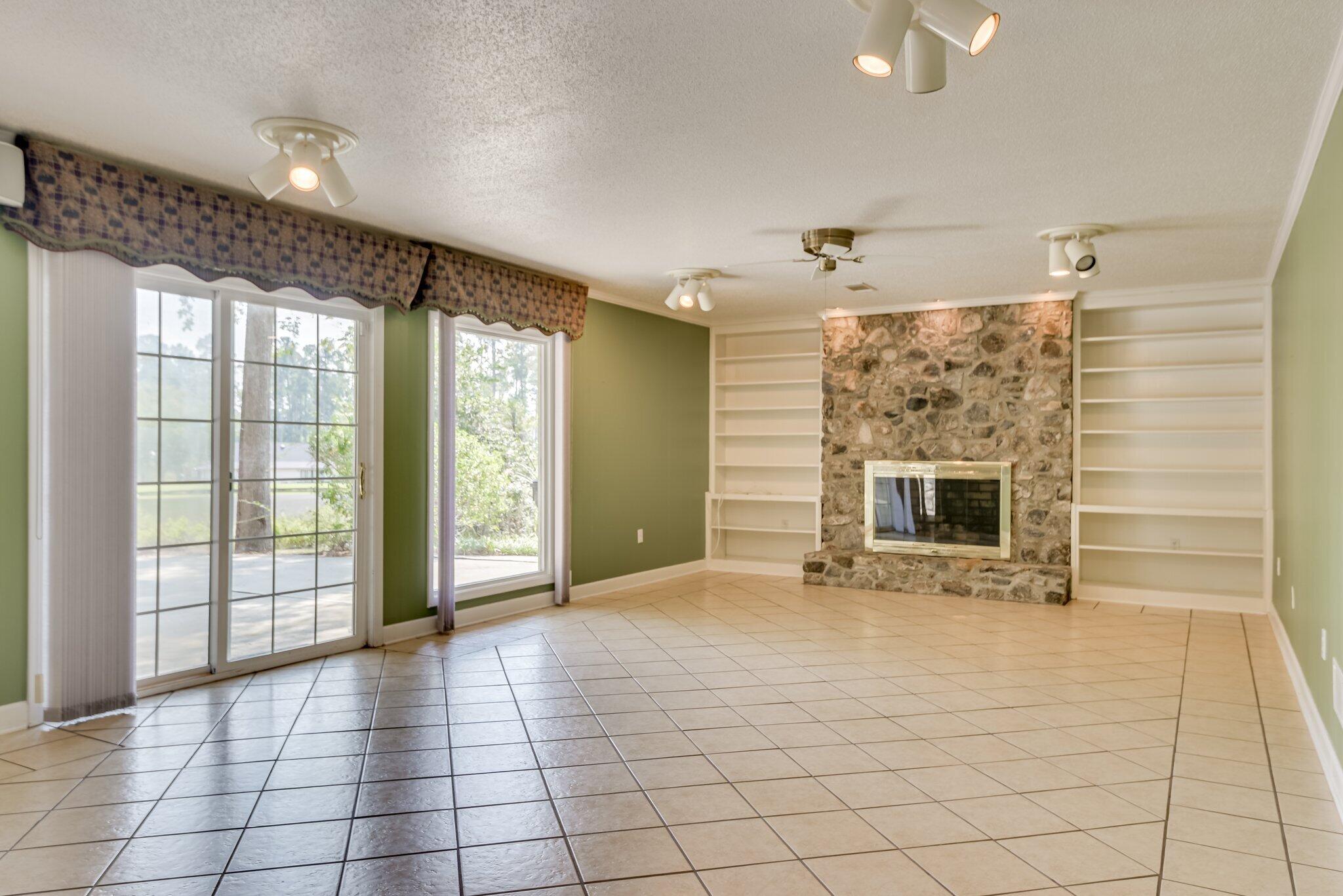 3545 Bellerive Circle