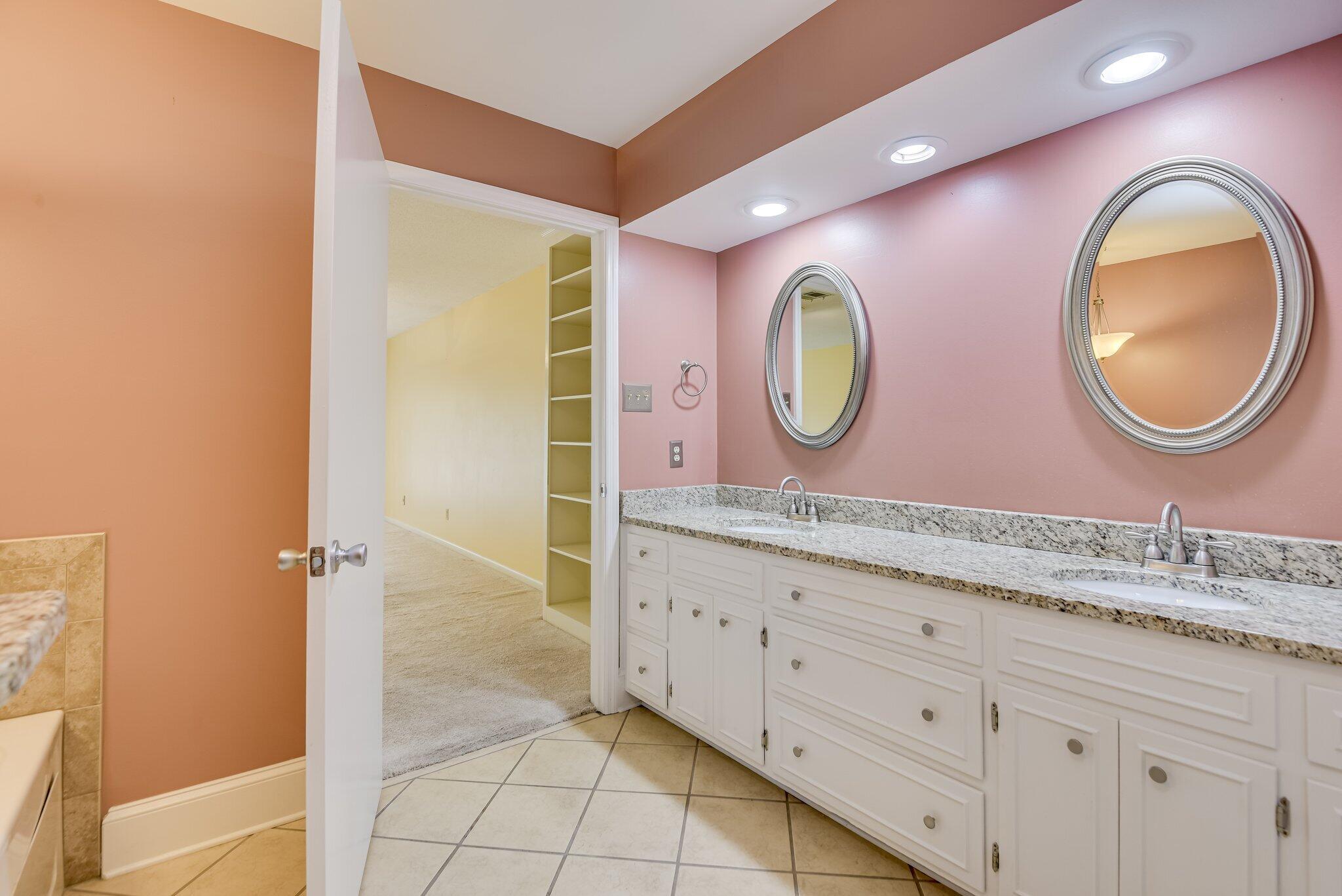 3545 Bellerive Circle