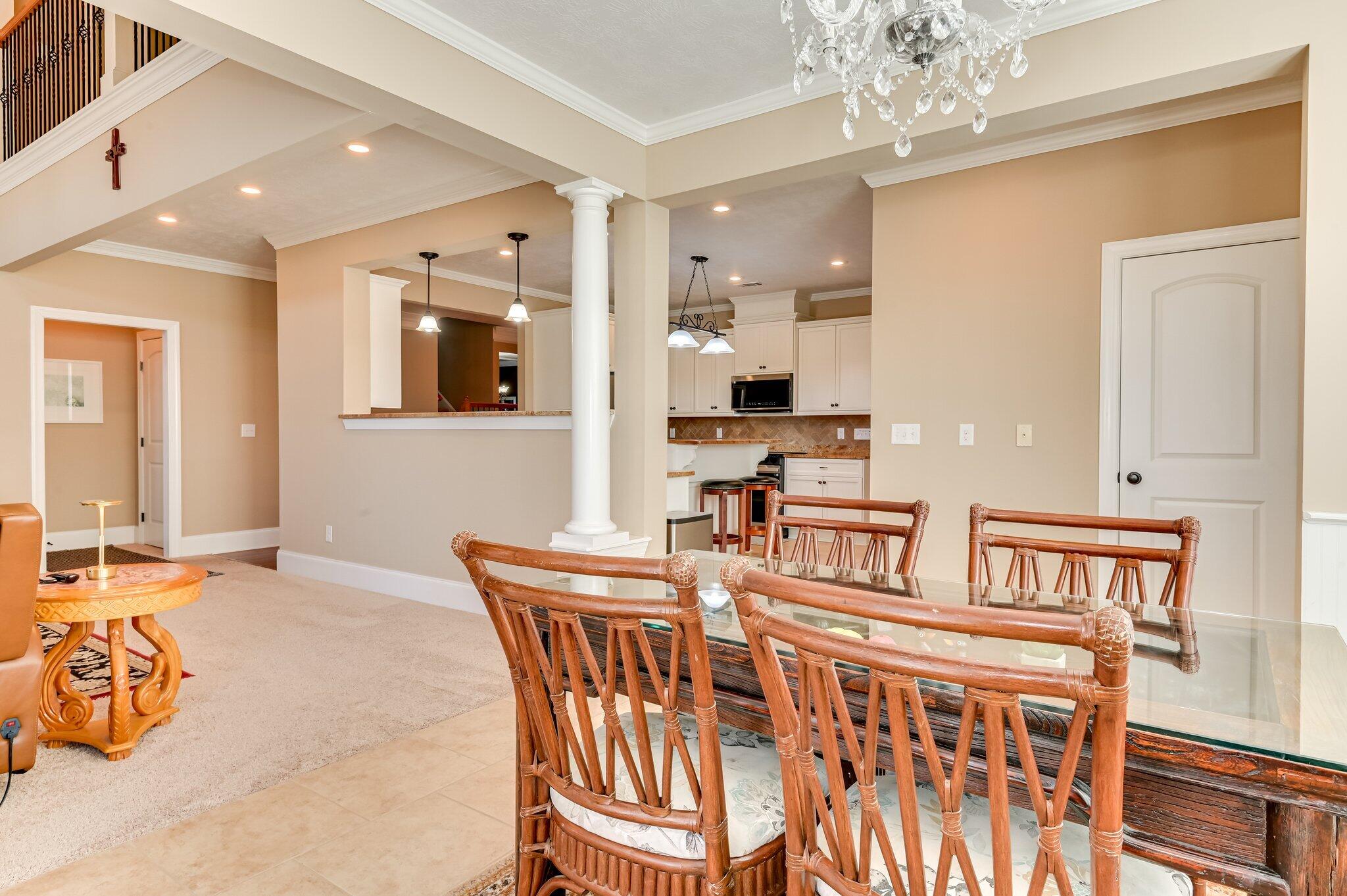 1037 Spotswood Circle