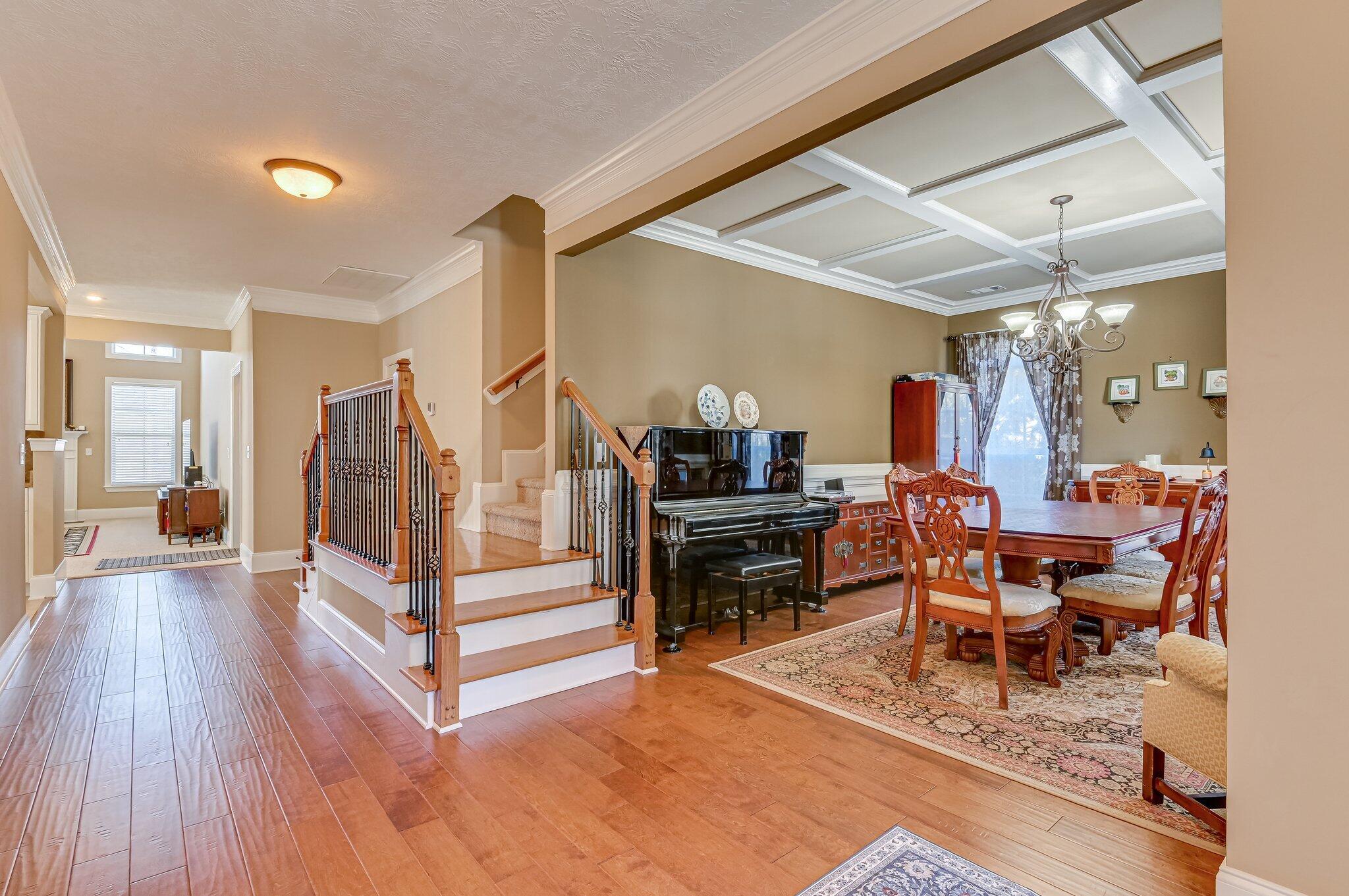 1037 Spotswood Circle