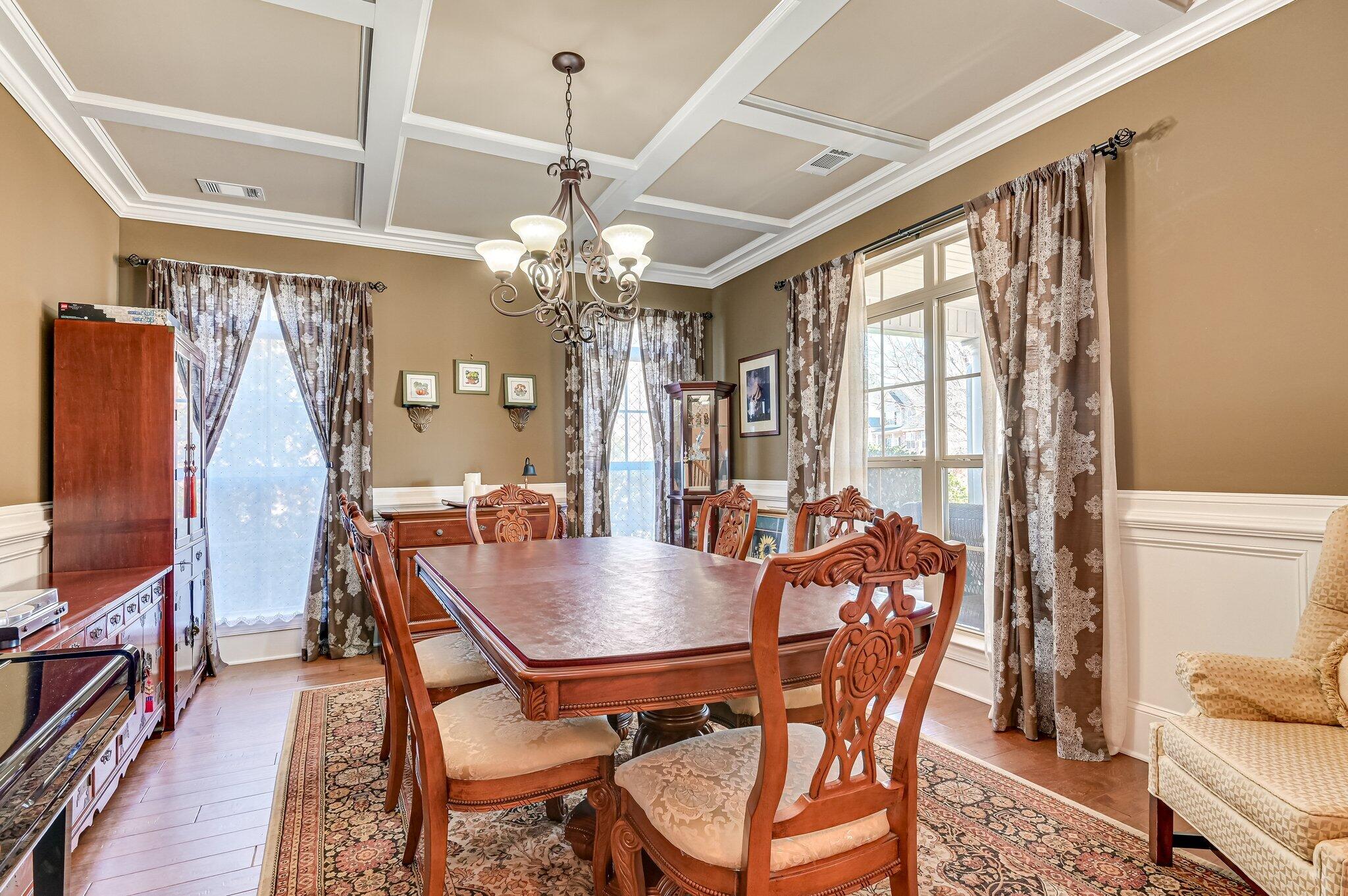 1037 Spotswood Circle