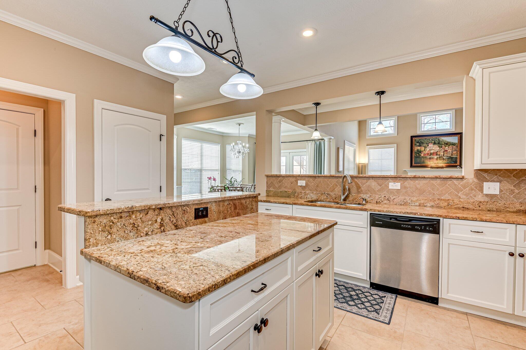 1037 Spotswood Circle