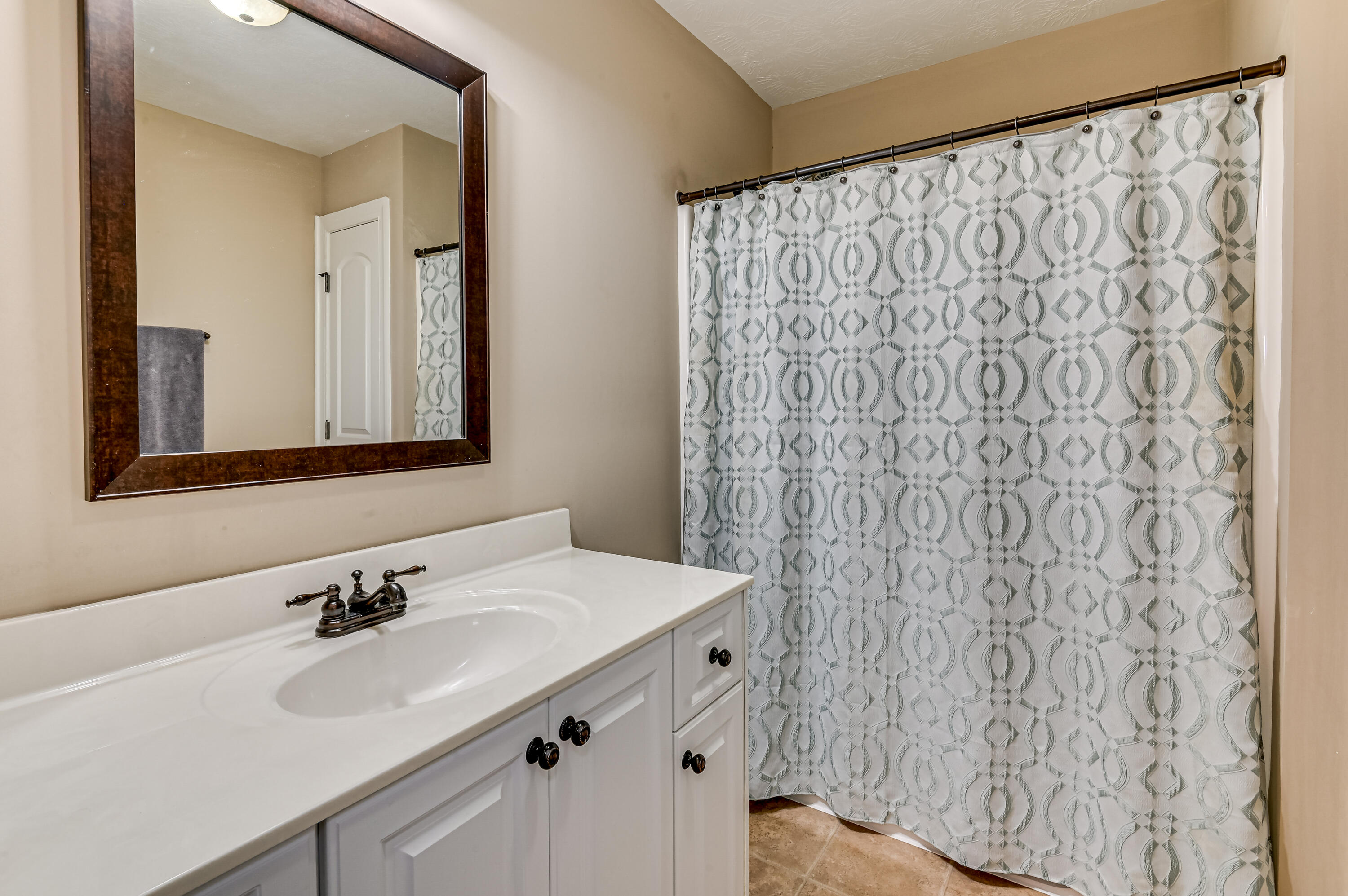 1037 Spotswood Circle