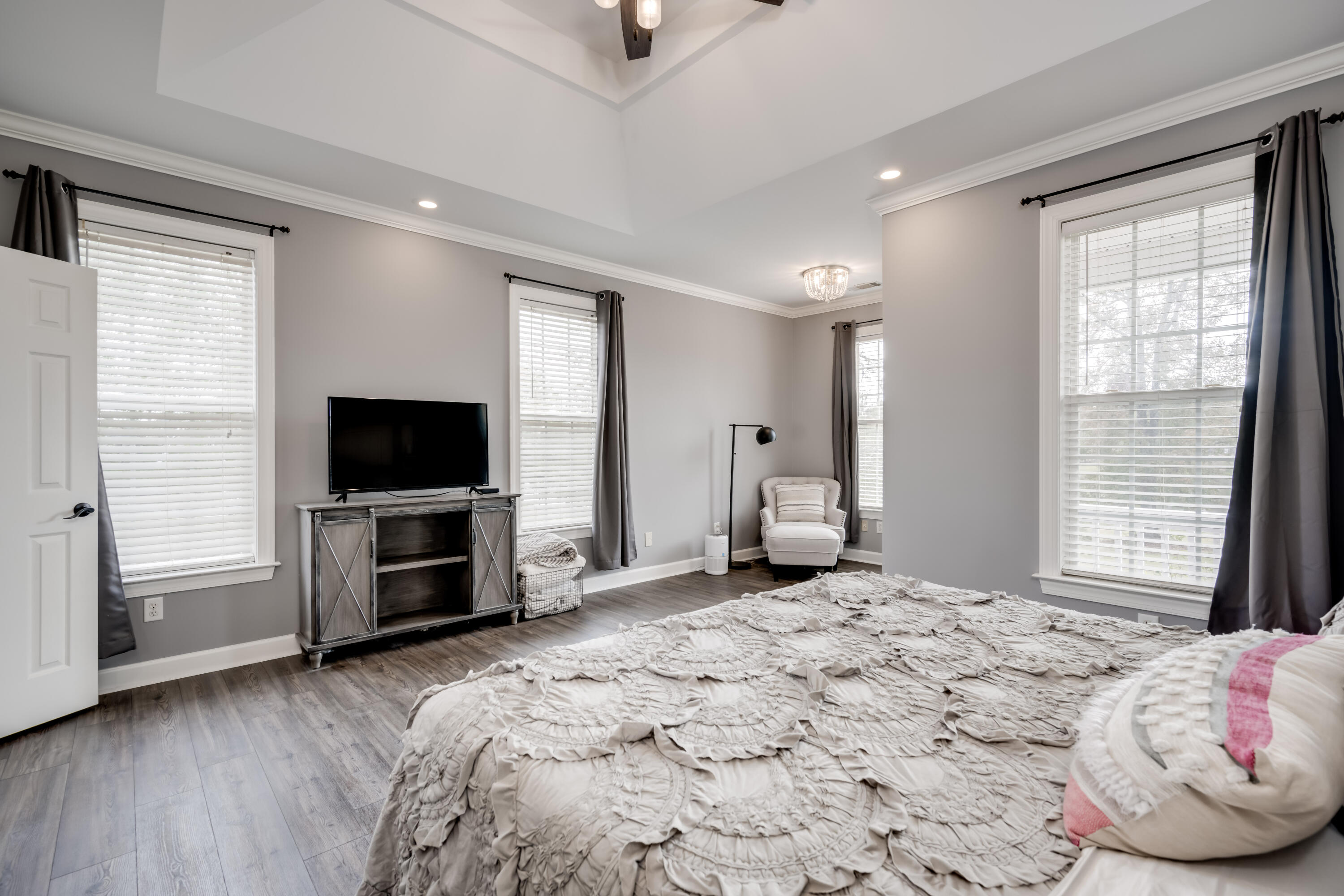 5290 Magnolia Lane