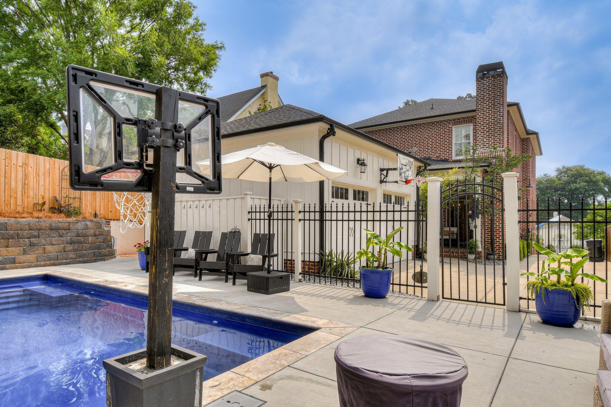 1211 Anthony Road