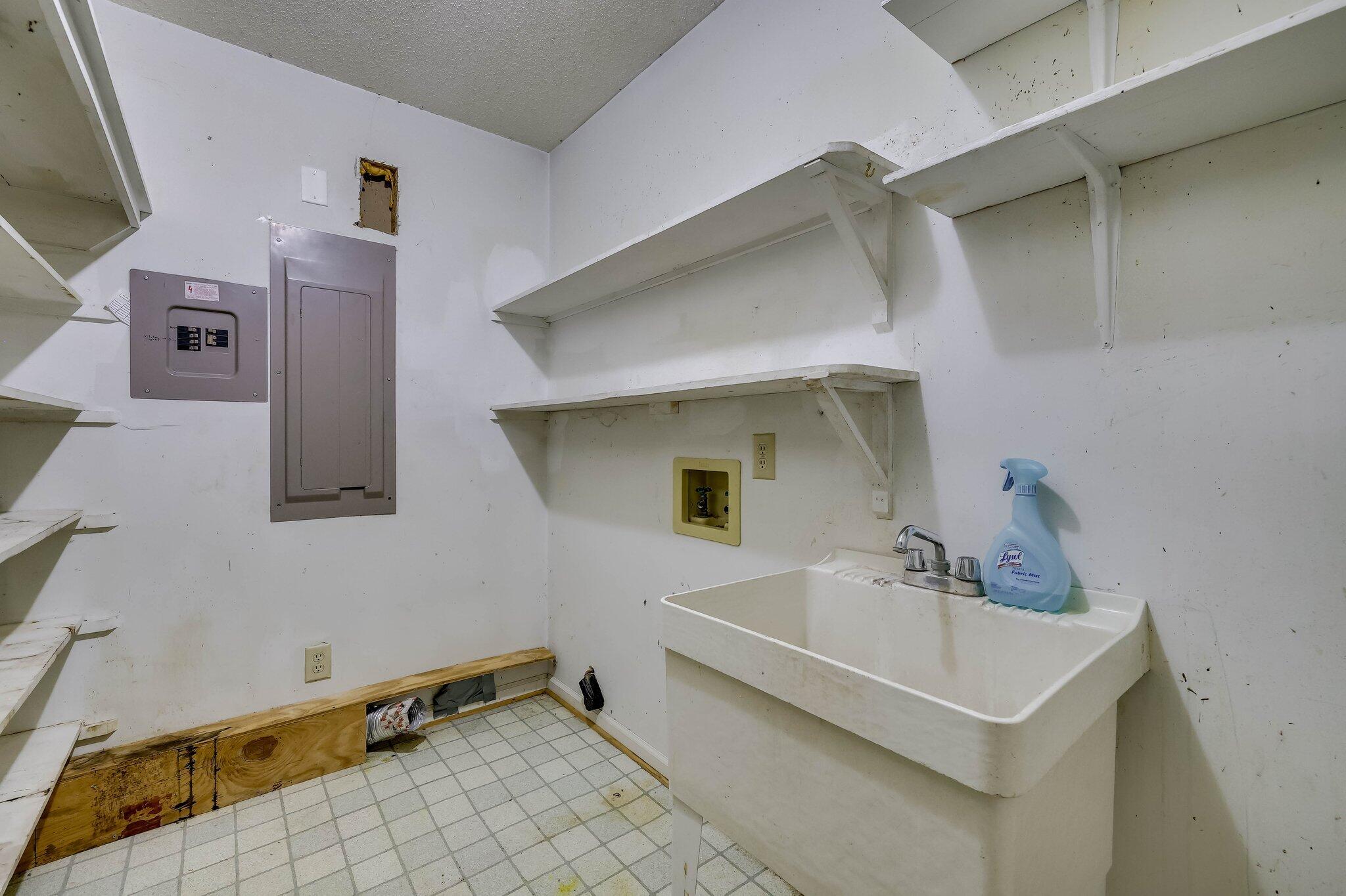 5051 Bryant Cove Drive