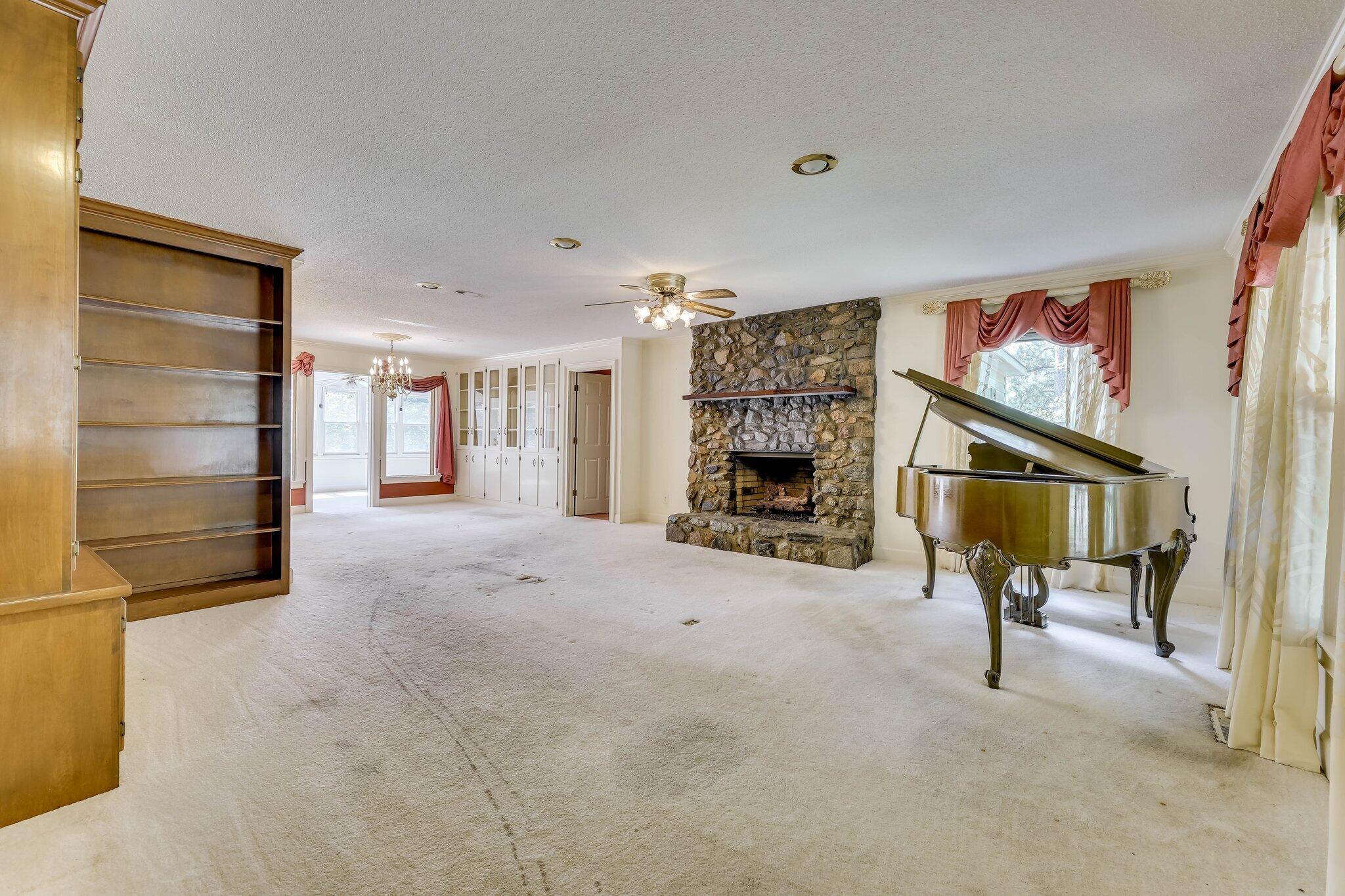 5051 Bryant Cove Drive