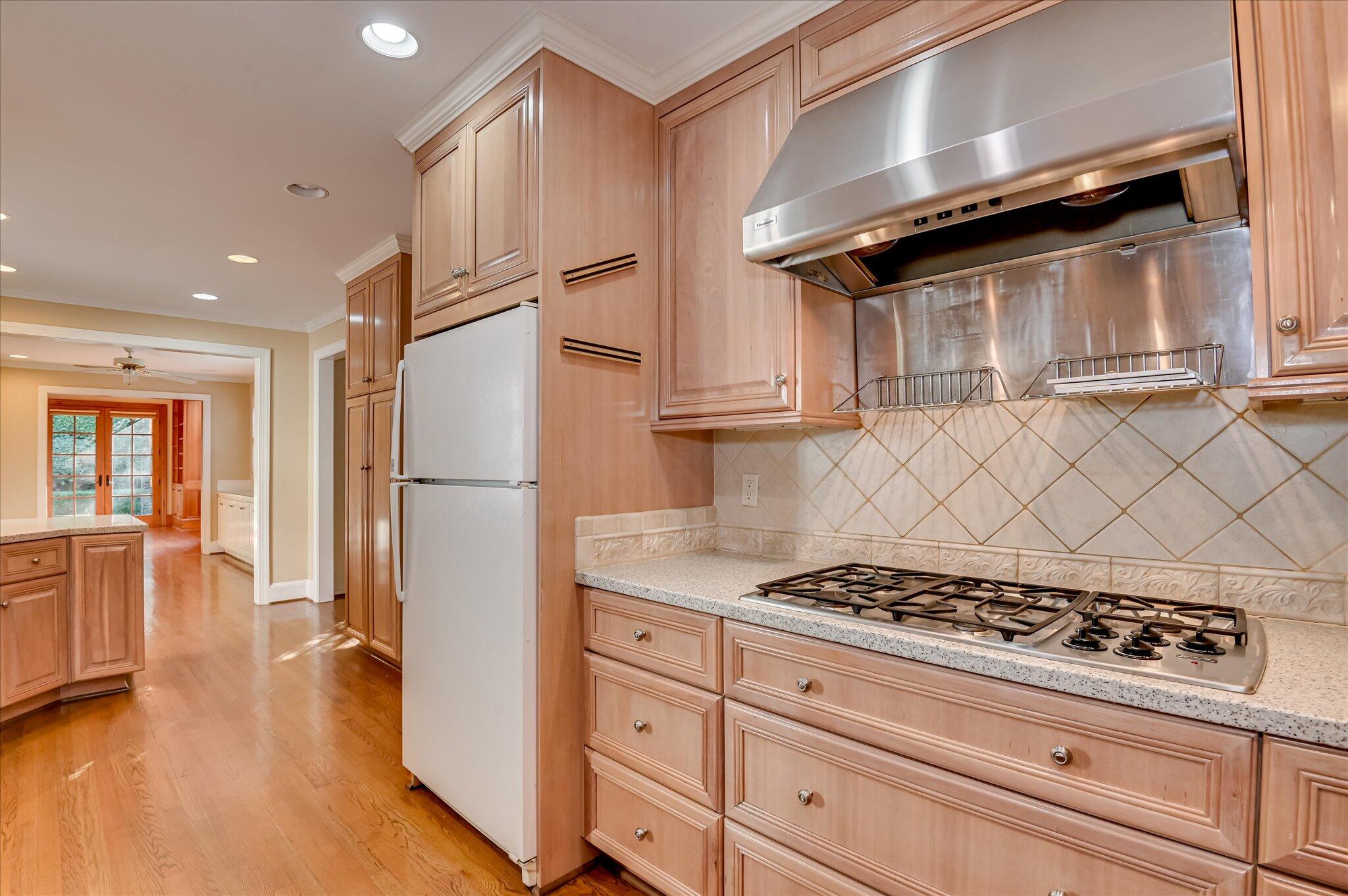 2904 Lombardy Court