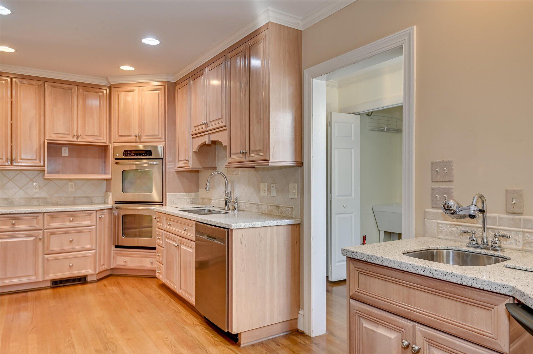 2904 Lombardy Court