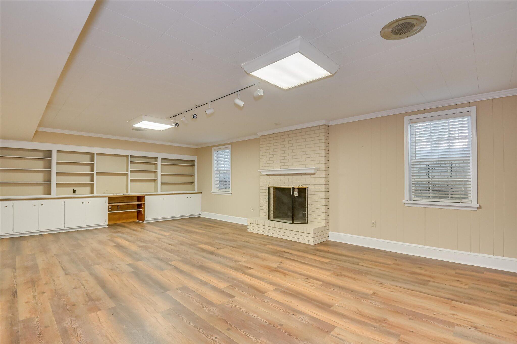 2904 Lombardy Court