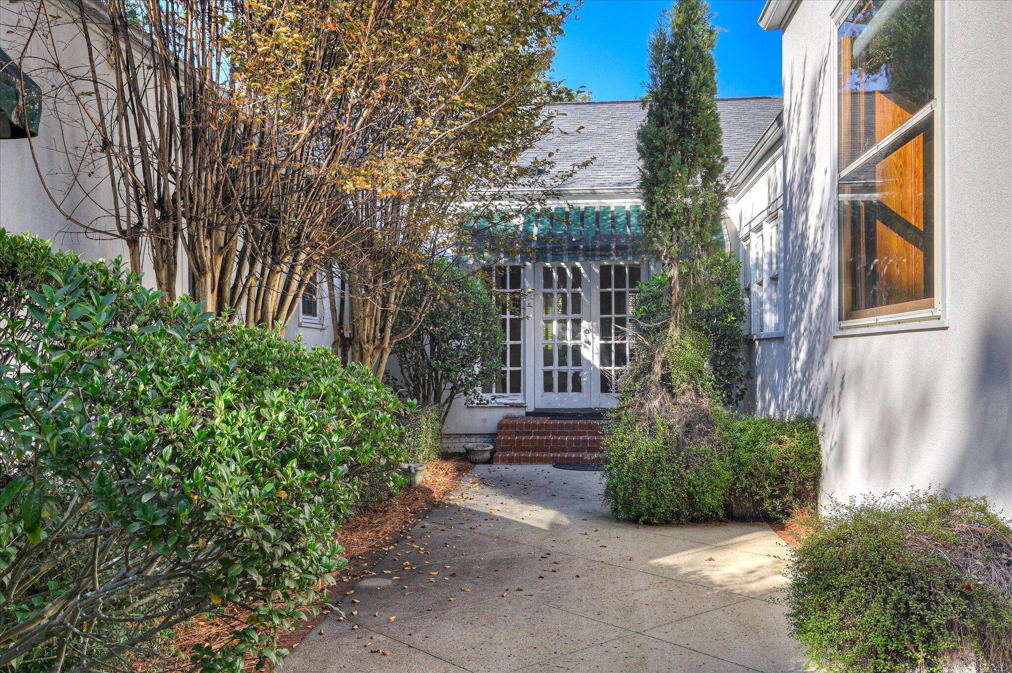 2904 Lombardy Court