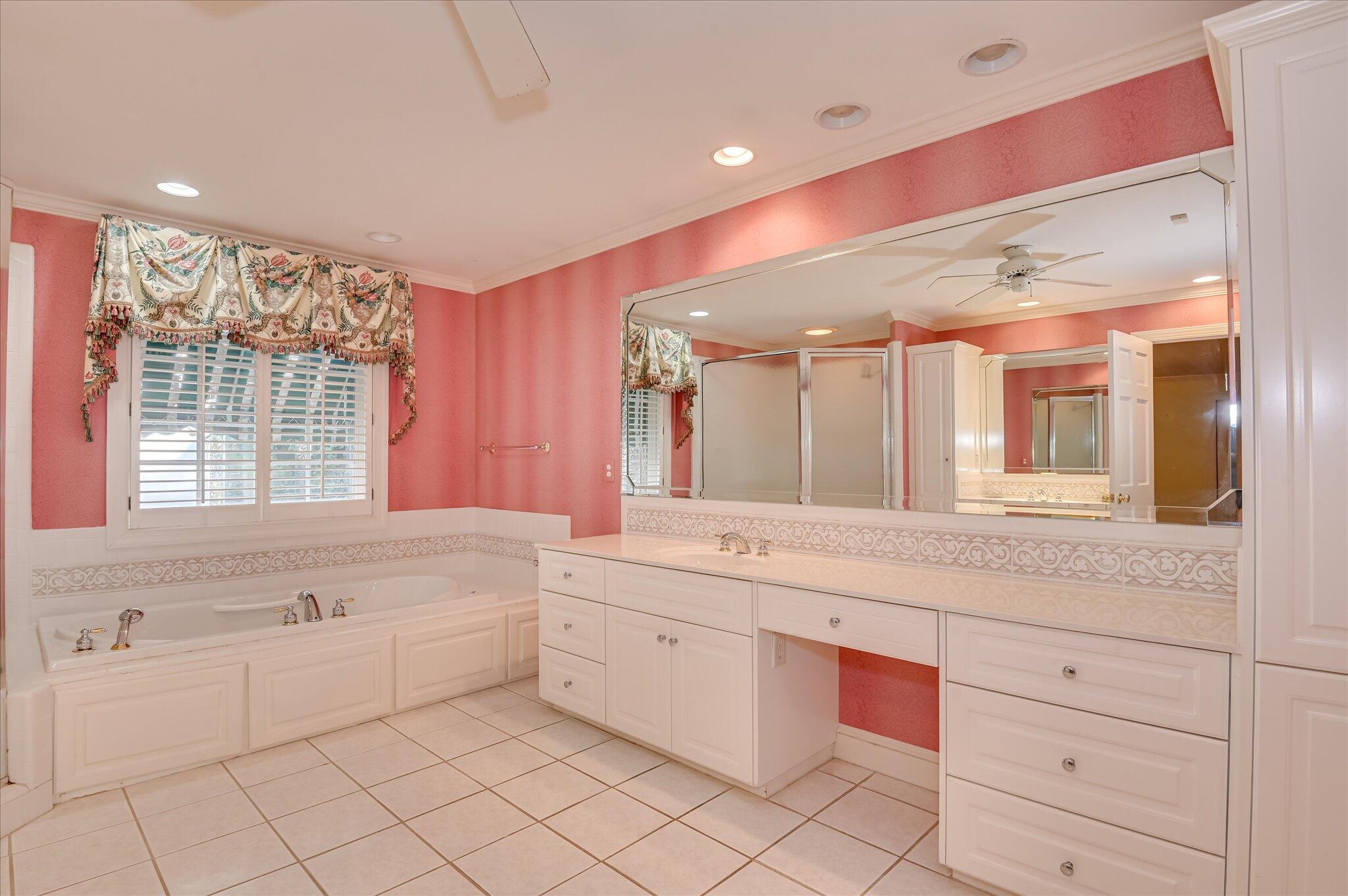 2904 Lombardy Court