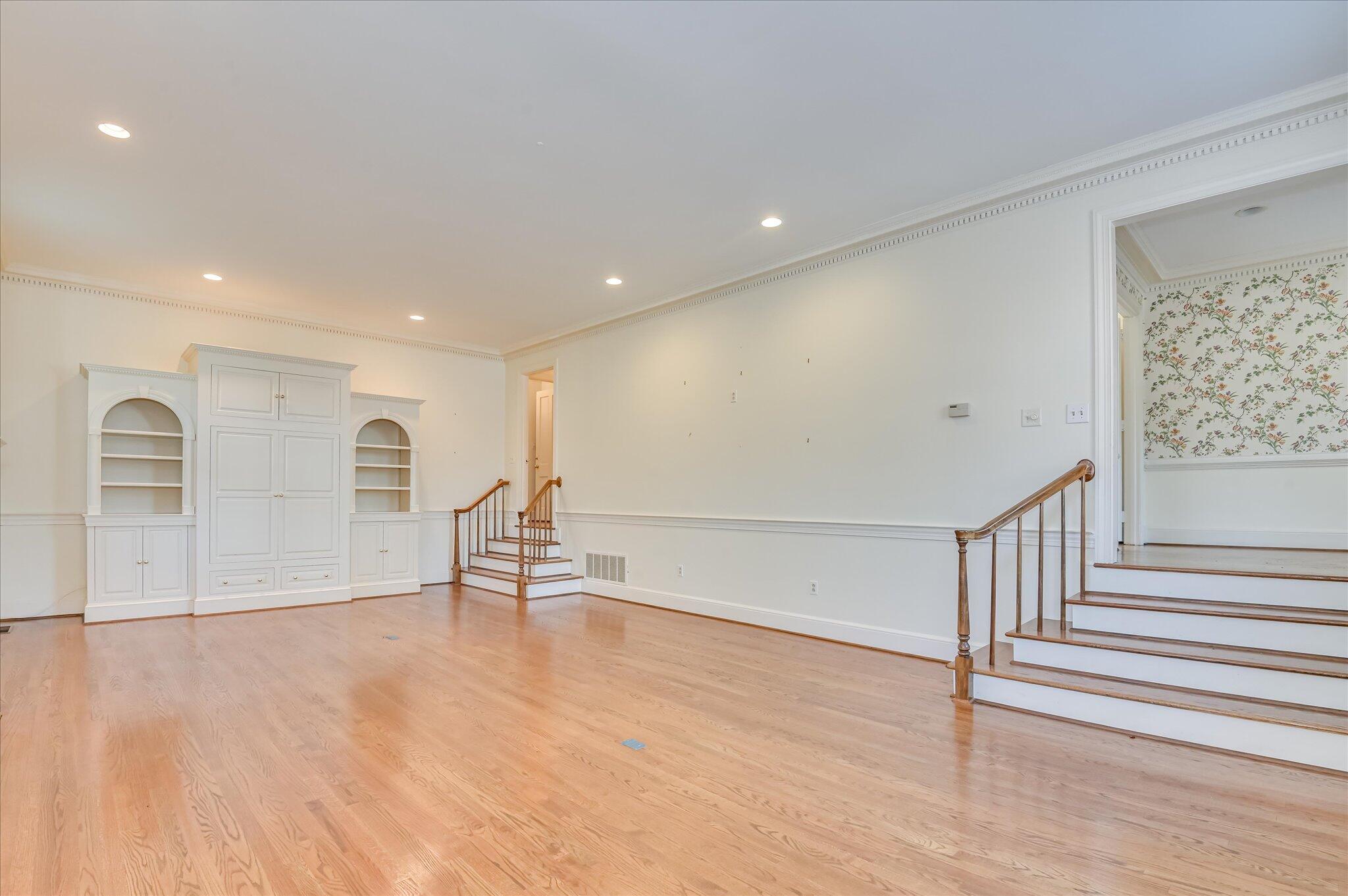 2904 Lombardy Court