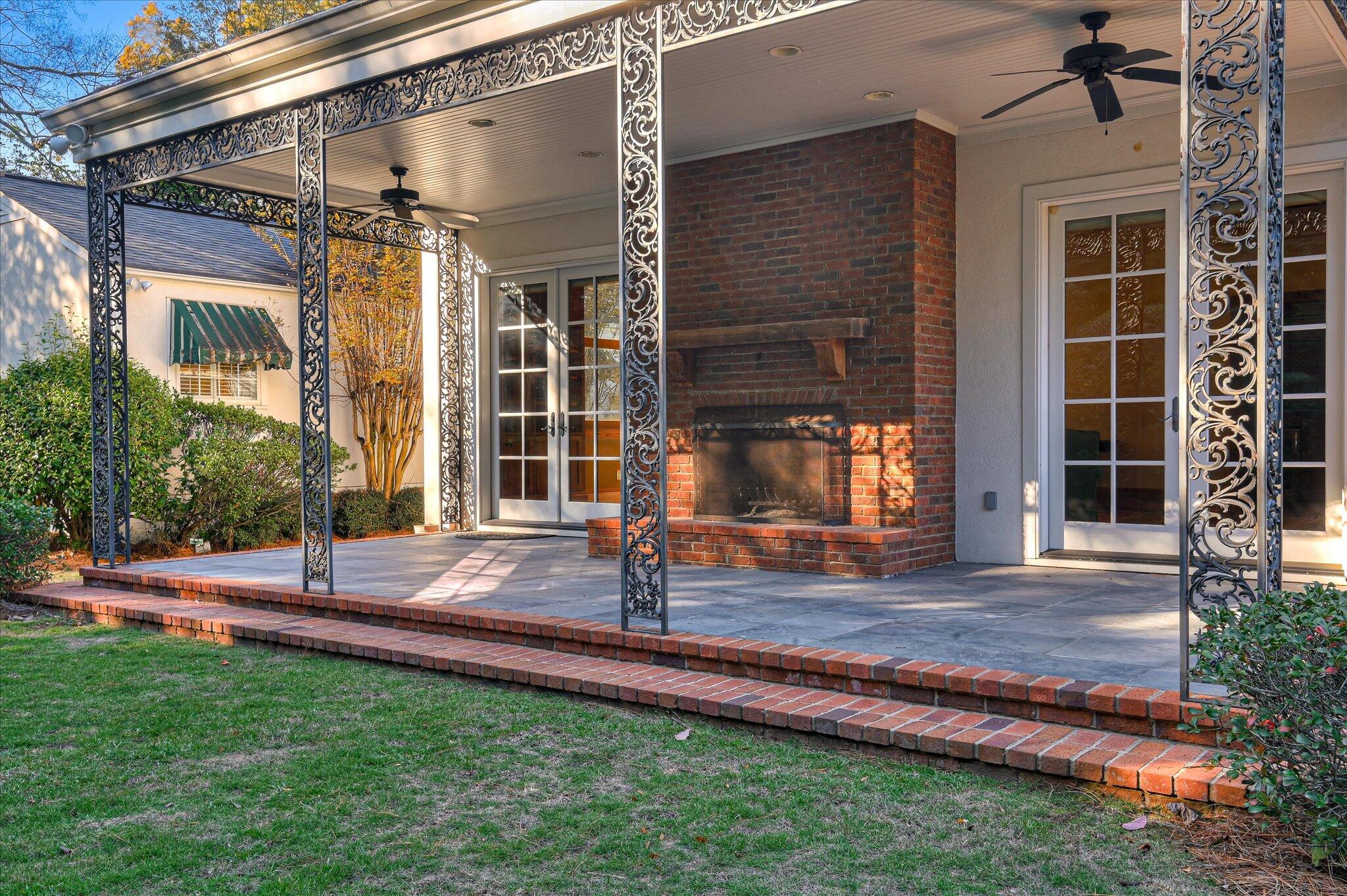 2904 Lombardy Court