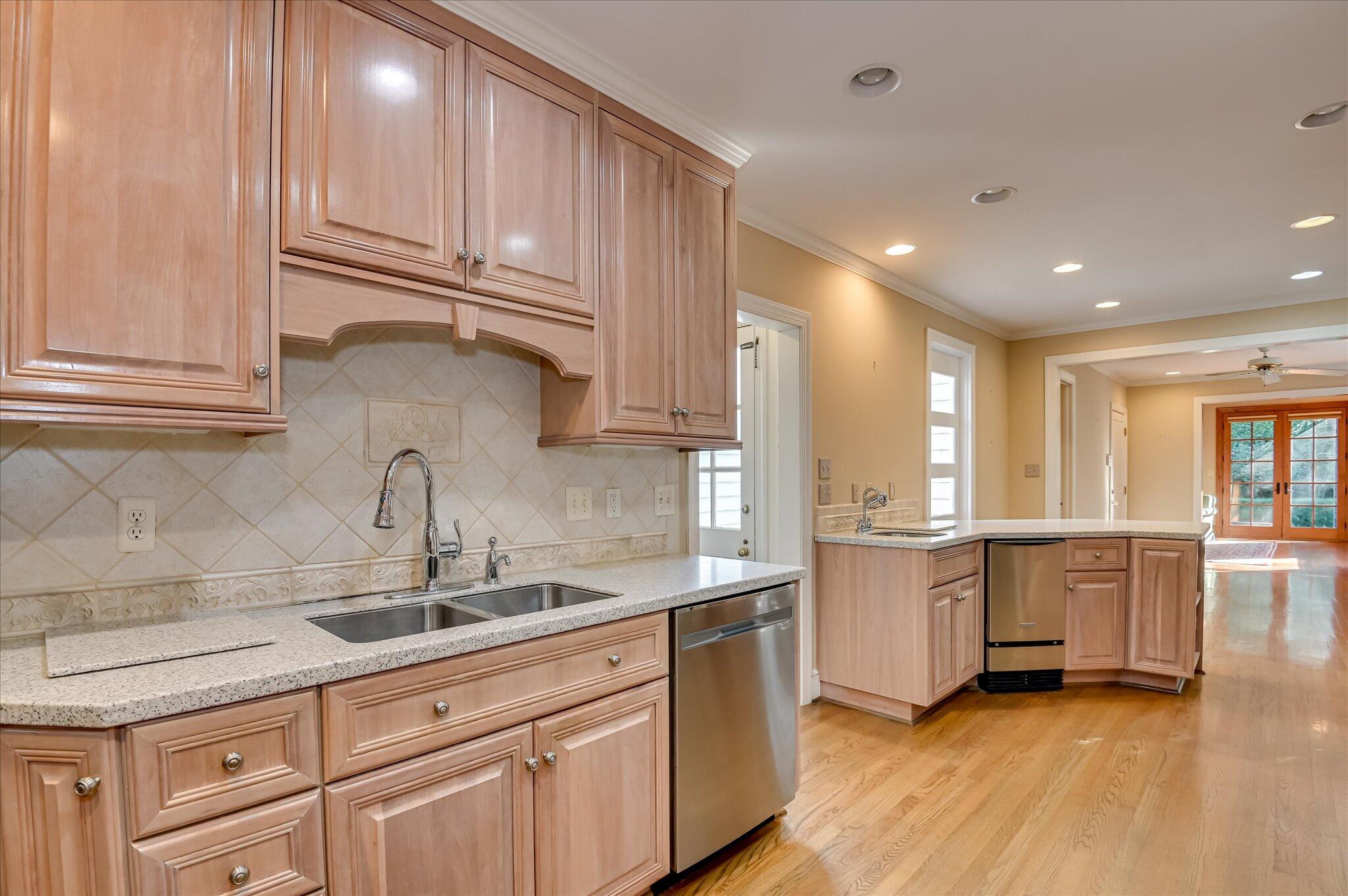 2904 Lombardy Court