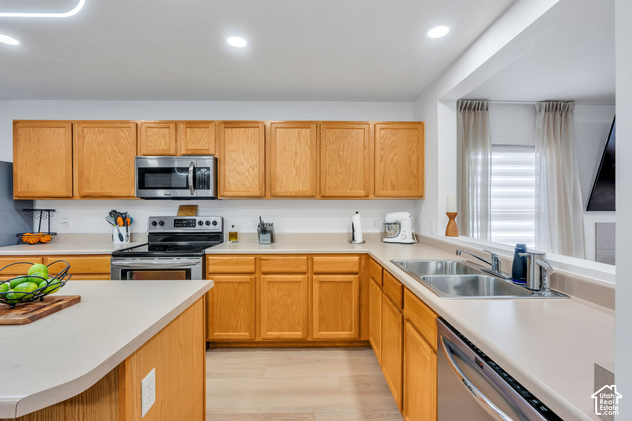 8489 S SILO DR